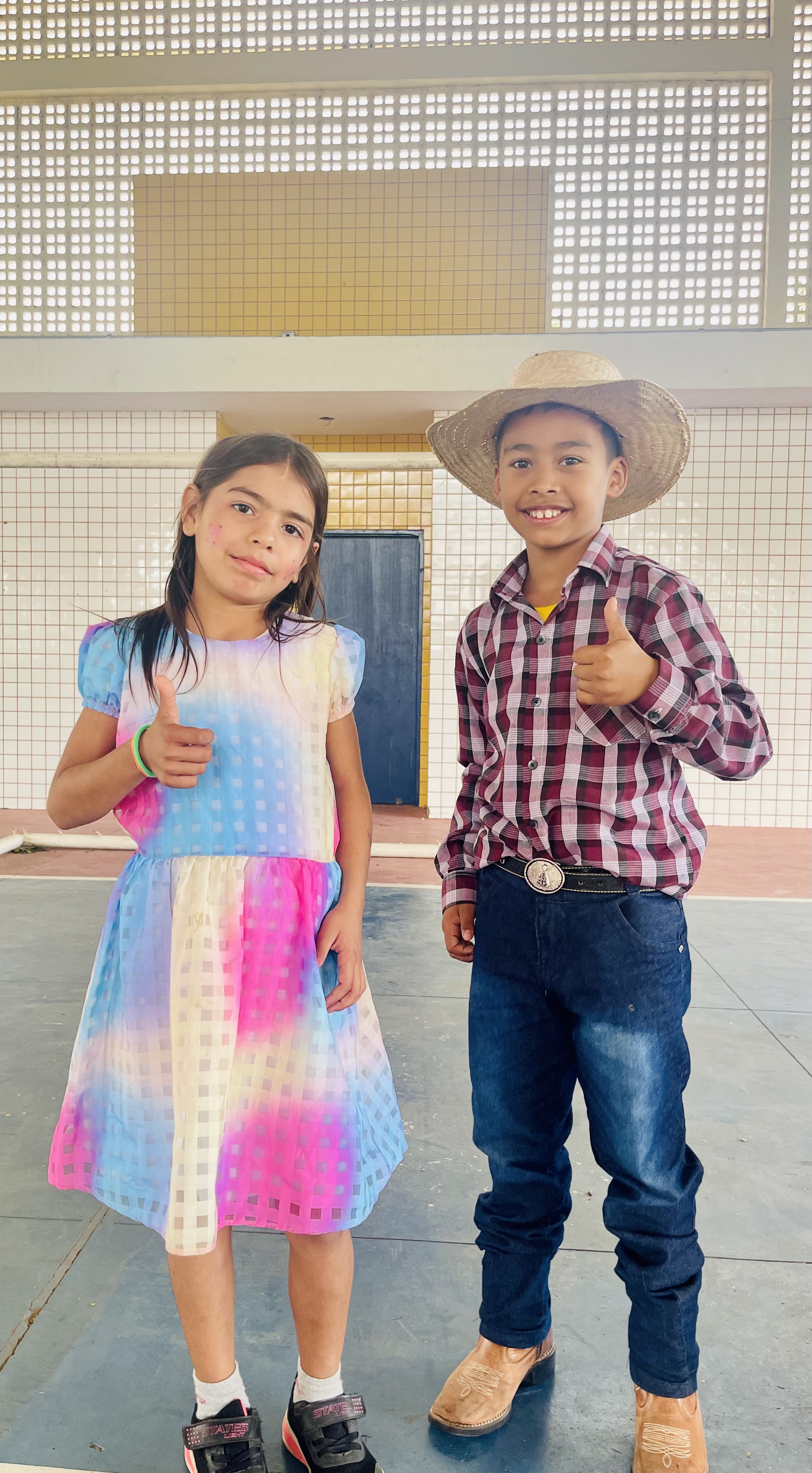 Festa Junina Agita EMR Bonifácio Gomes com Muito Sabor e Alegria