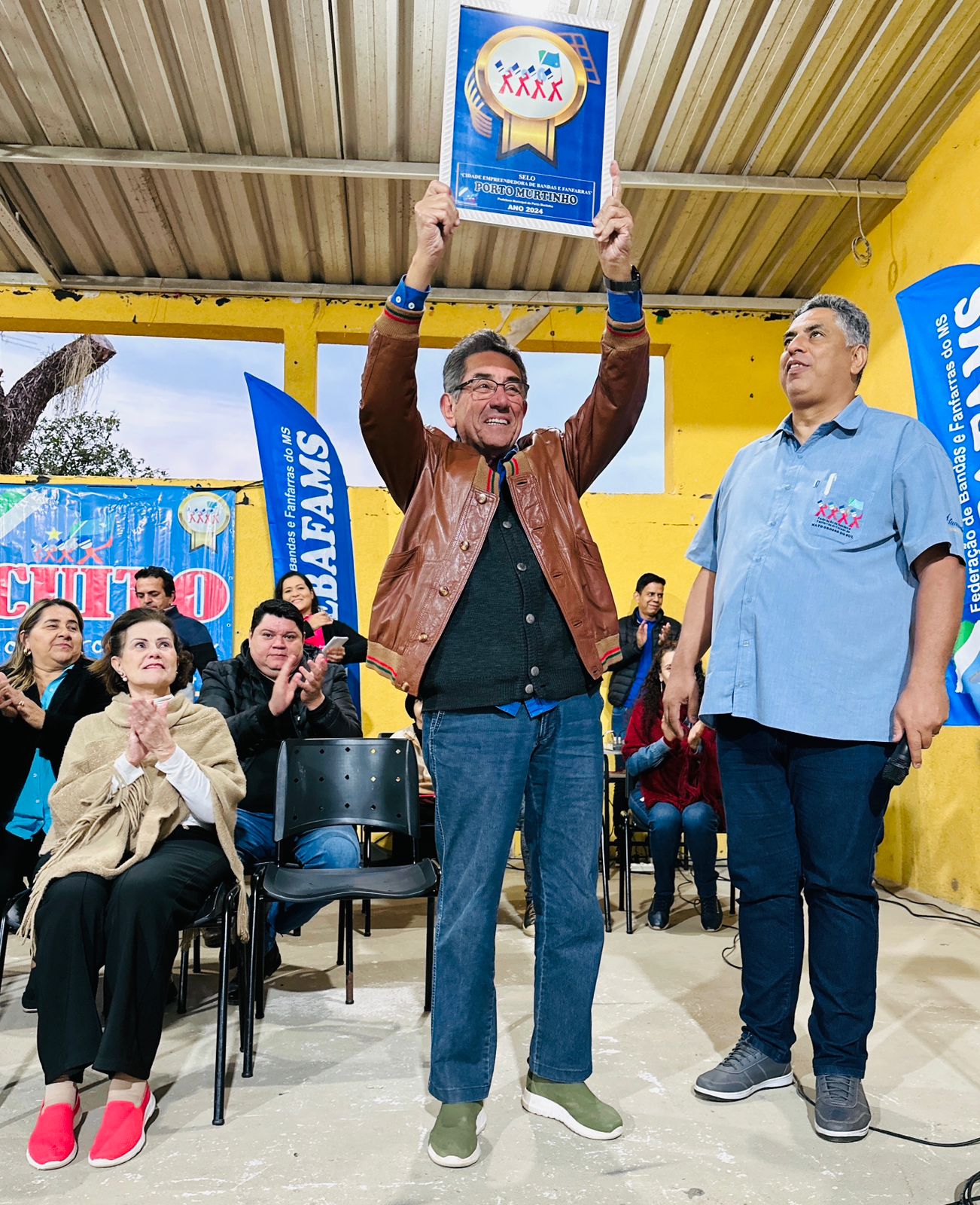 Banda Municipal de Porto Murtinho homenageia Chrystian e emociona público