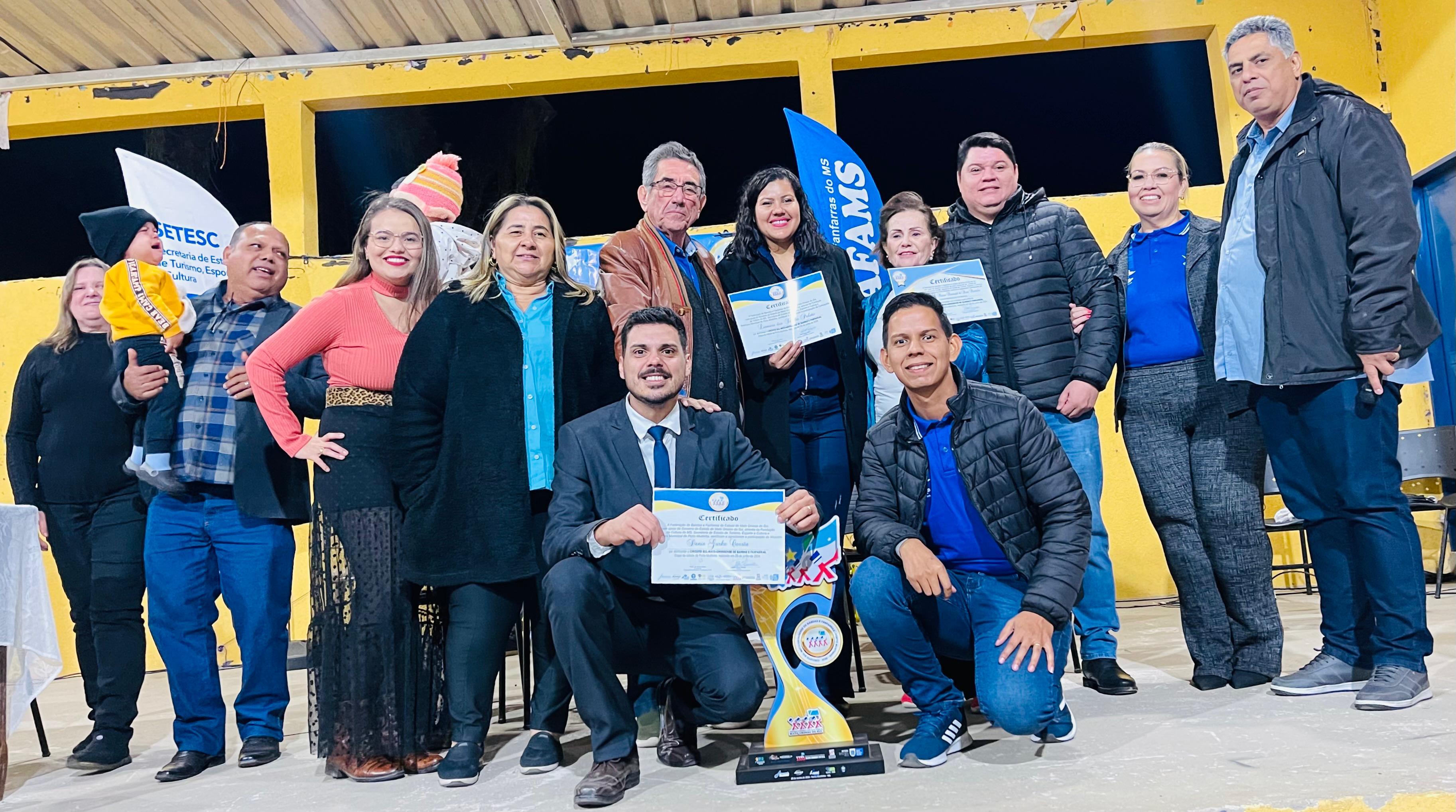 Banda Municipal de Porto Murtinho homenageia Chrystian e emociona público