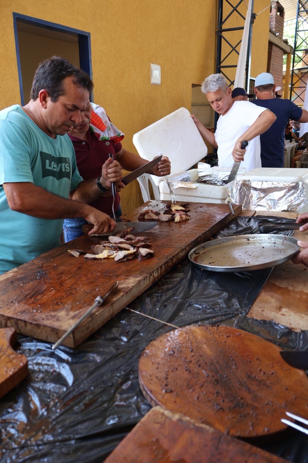 Dia do Servidor Público é comemorado com almoço especial, prêmios e show em Porto Murtinho