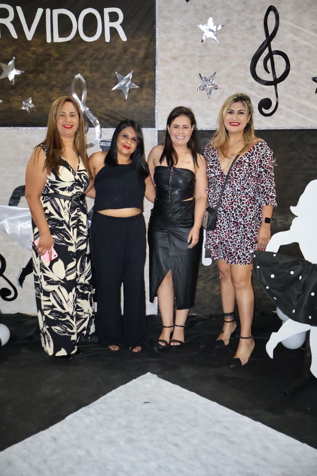 Festa do Servidor é sucesso em Porto Murtinho com shows inesquecíveis e união de todas as secretarias