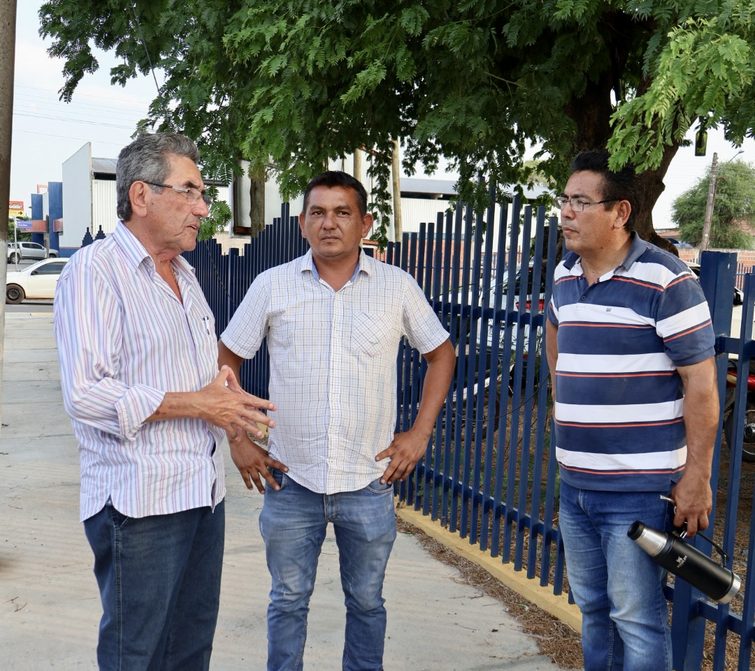 Estudantes do Colégio Mariscal Estigarribia conhecem Porto Murtinho em excursão.