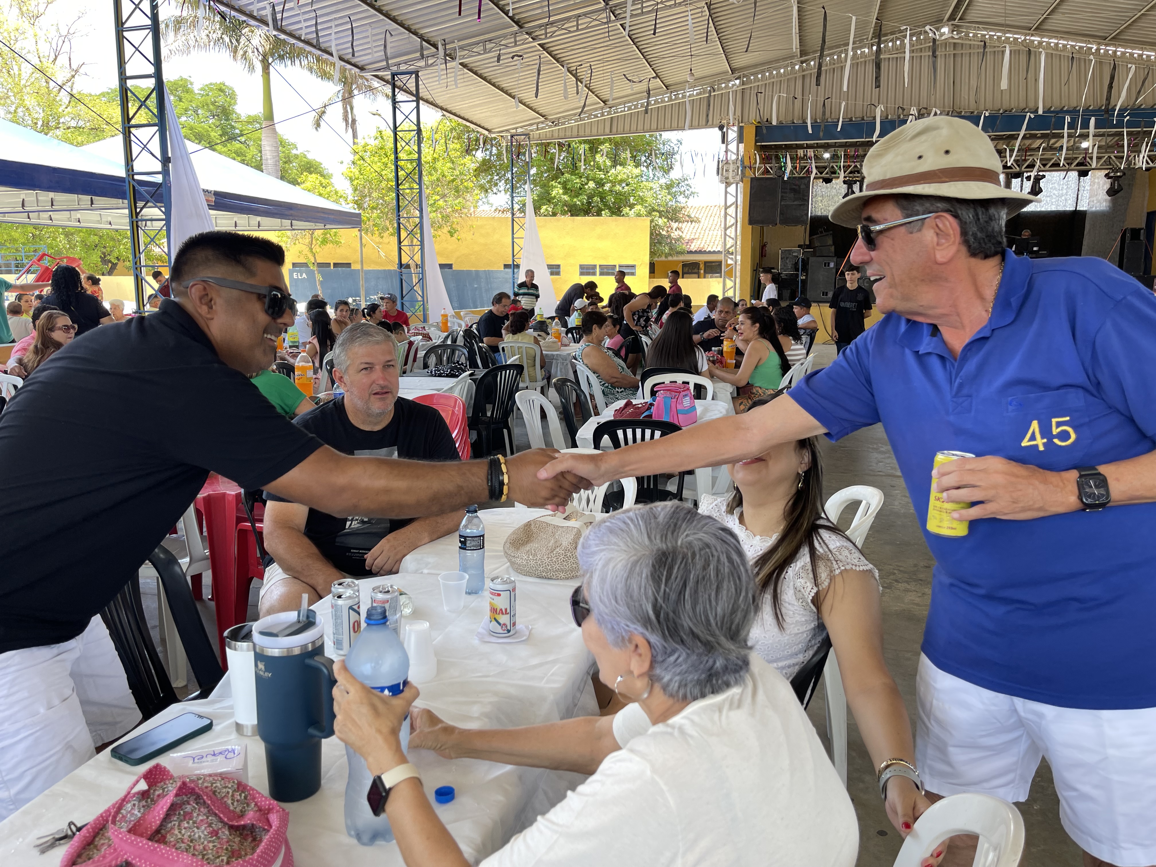 Dia do Servidor Público é comemorado com almoço especial, prêmios e show em Porto Murtinho