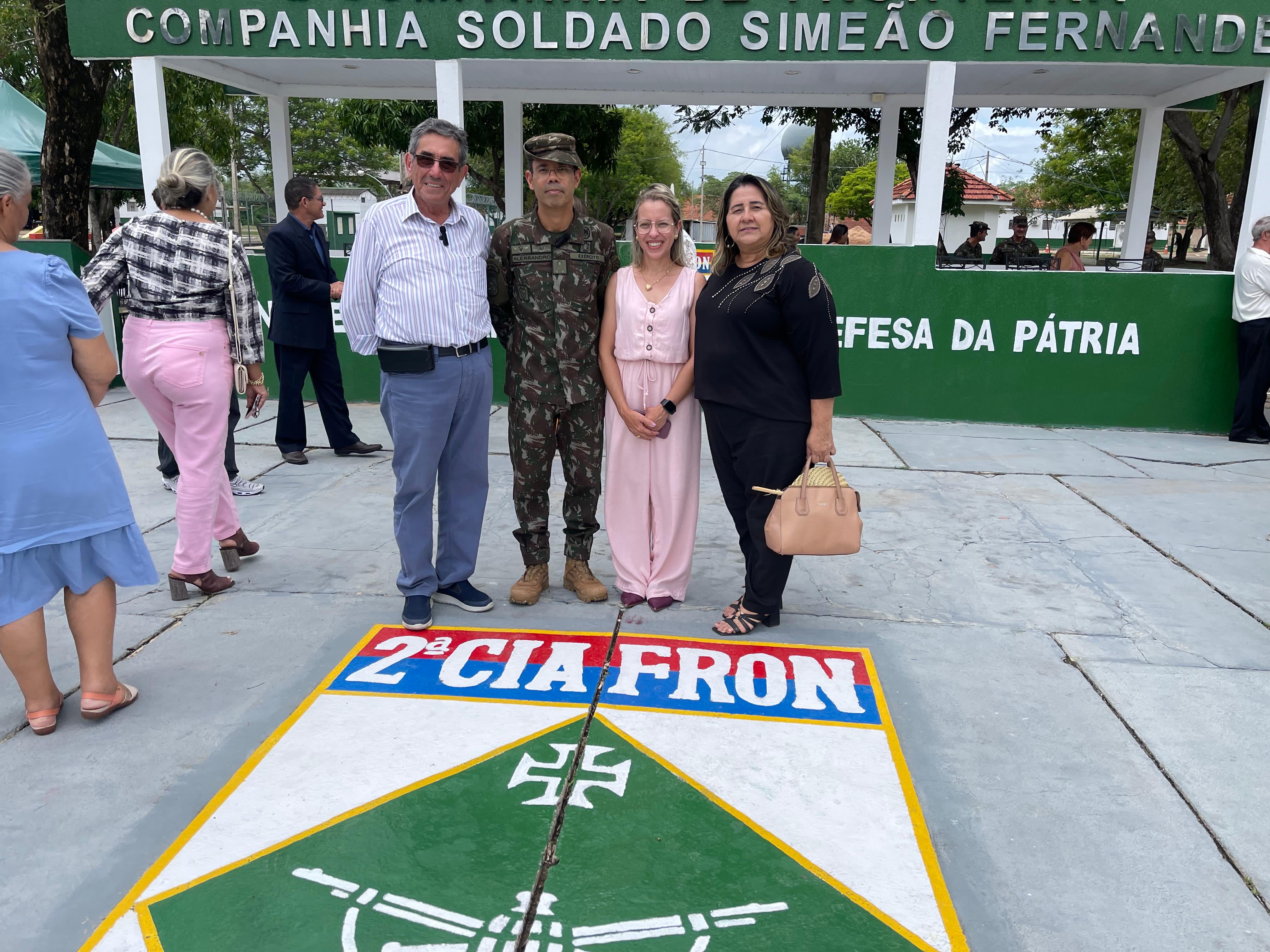 Prefeito Nelson Cintra participa da Solenidade de Passagem de Comando da 2ª Companhia de Fronteira