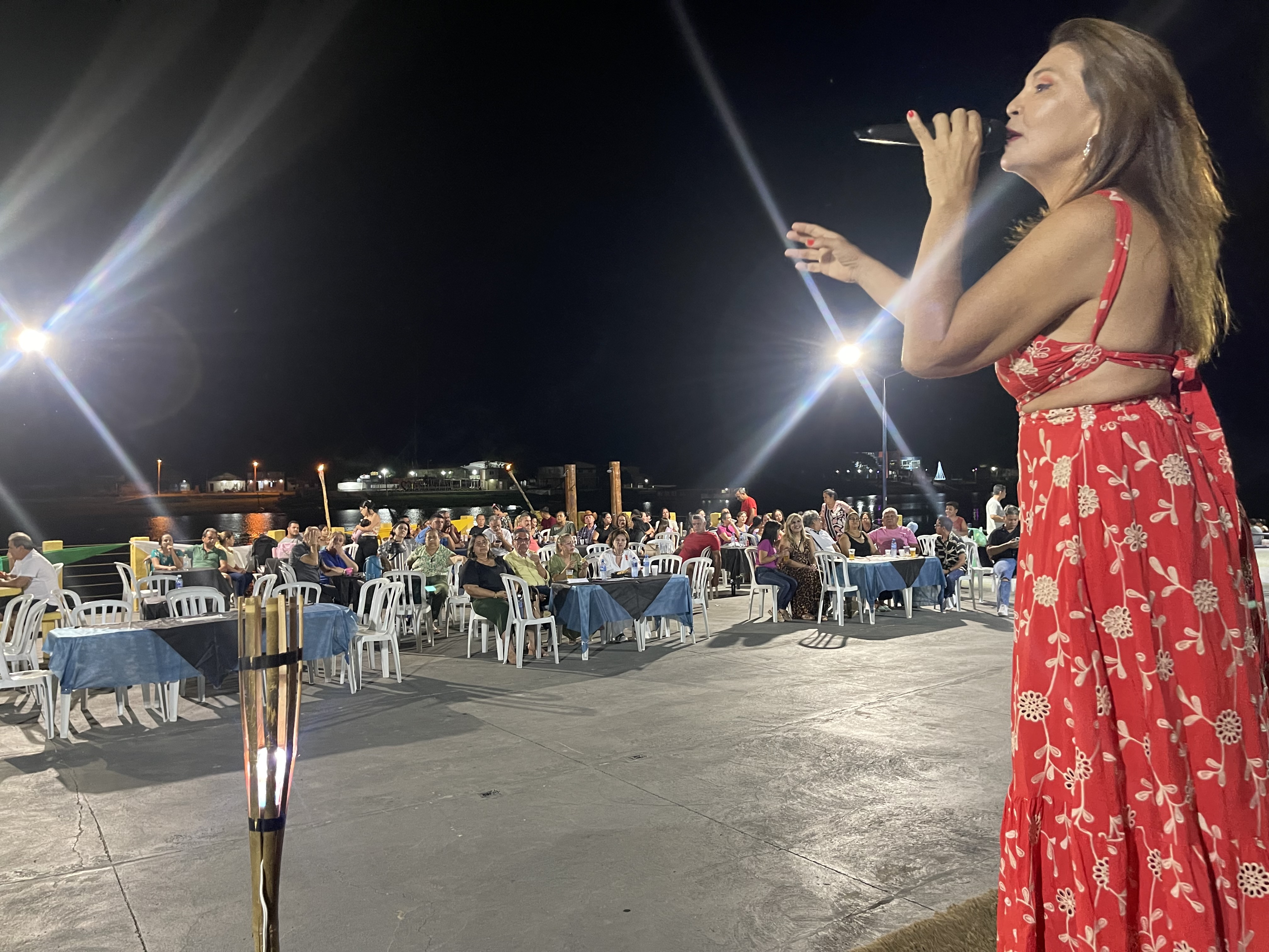 Noite Latina faz sucesso!