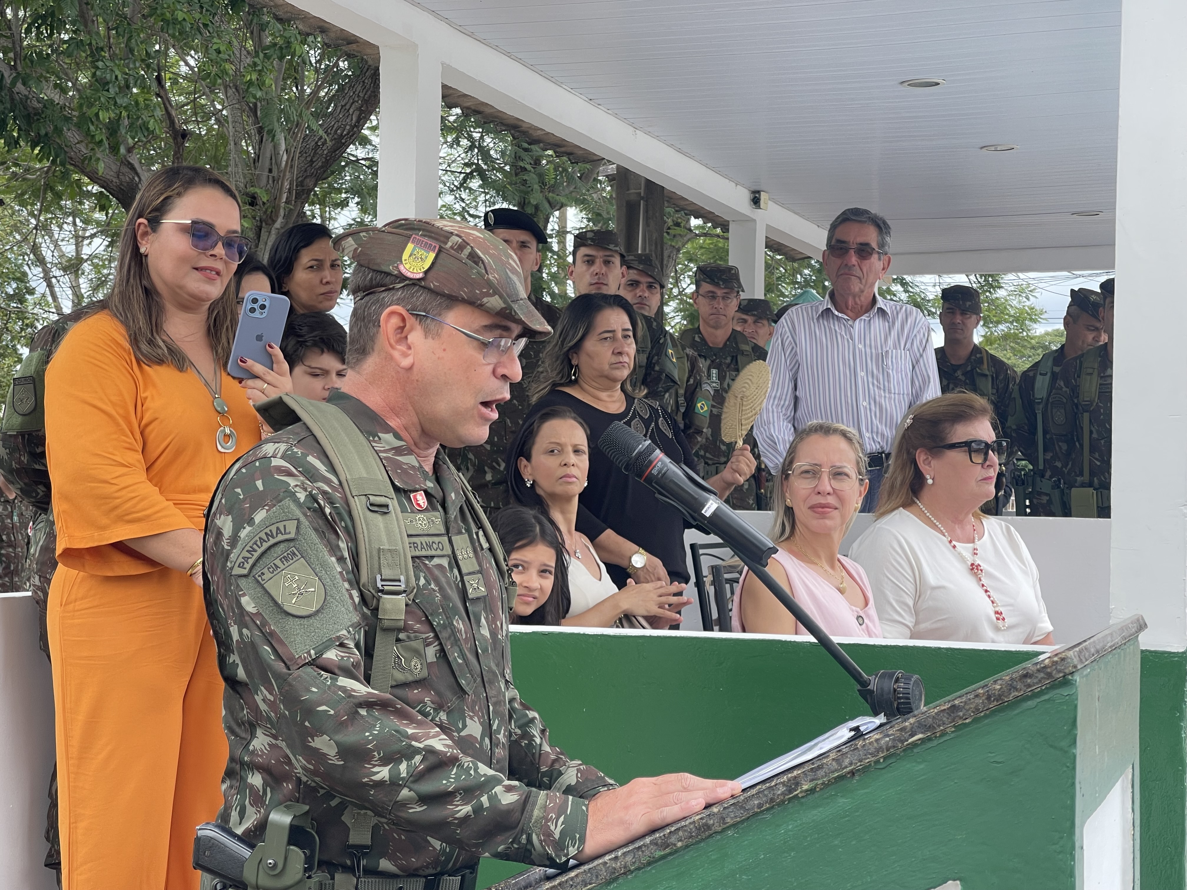 Prefeito Nelson Cintra participa da Solenidade de Passagem de Comando da 2ª Companhia de Fronteira