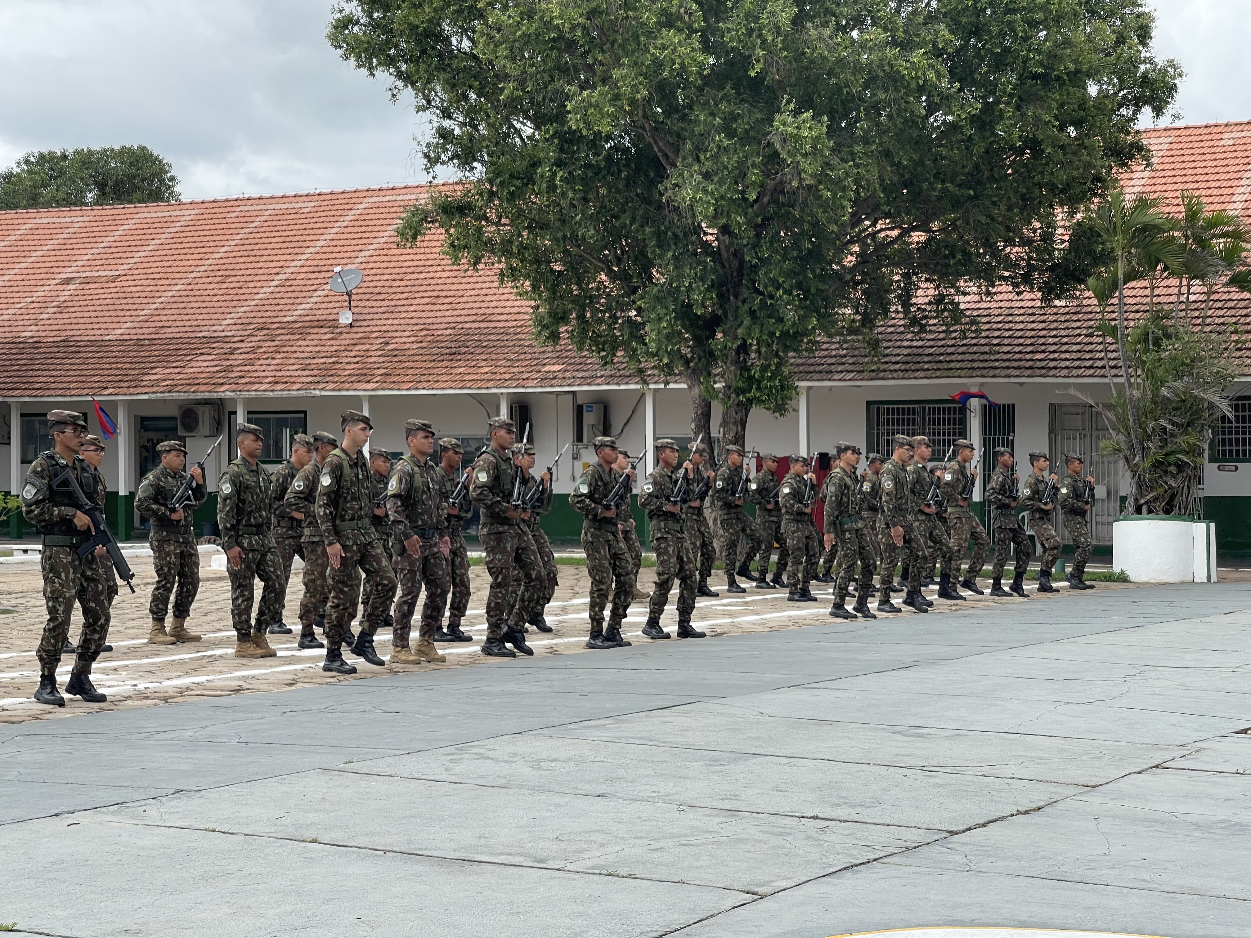 Prefeito Nelson Cintra participa da Solenidade de Passagem de Comando da 2ª Companhia de Fronteira