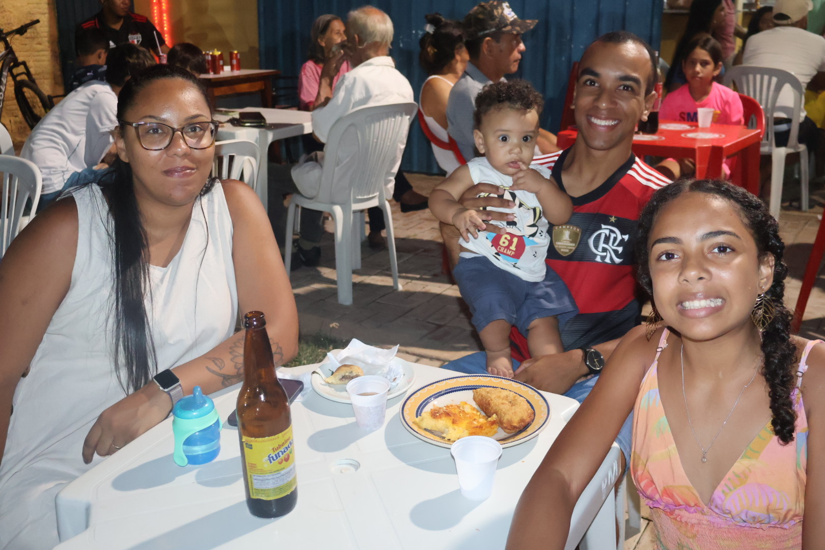 Projeto Musical “A Chalana” encanta público na Feira Livre de Porto Murtinho