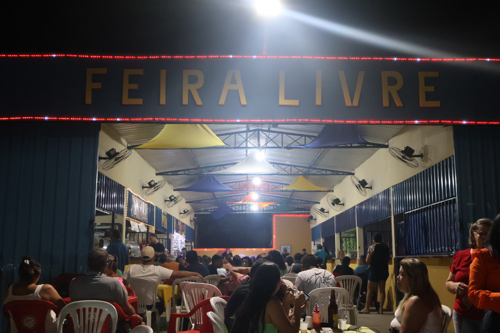 Projeto Musical “A Chalana” encanta público na Feira Livre de Porto Murtinho