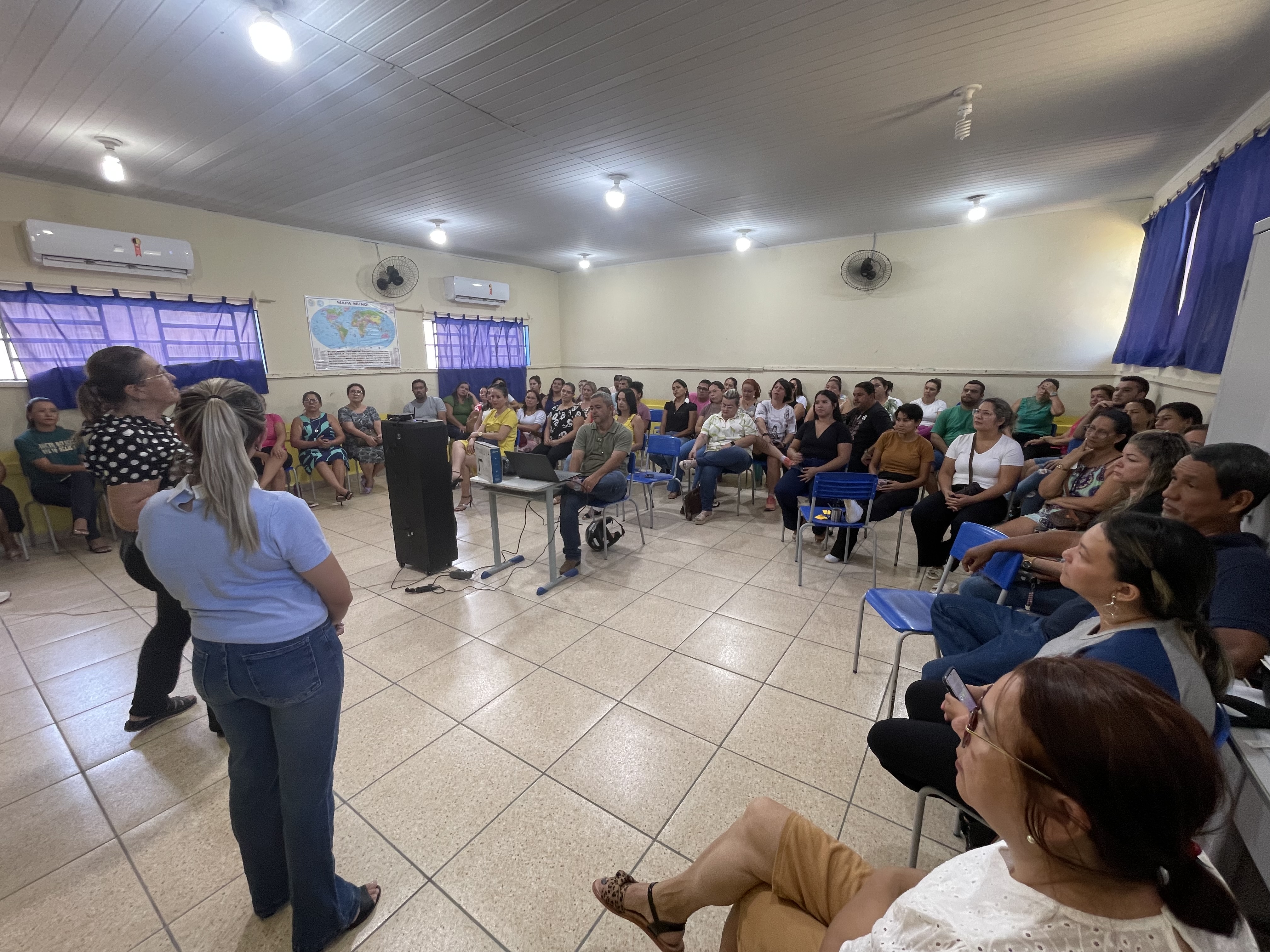 Prefeitura de Porto Murtinho impulsiona educação com produtiva reunião de professores