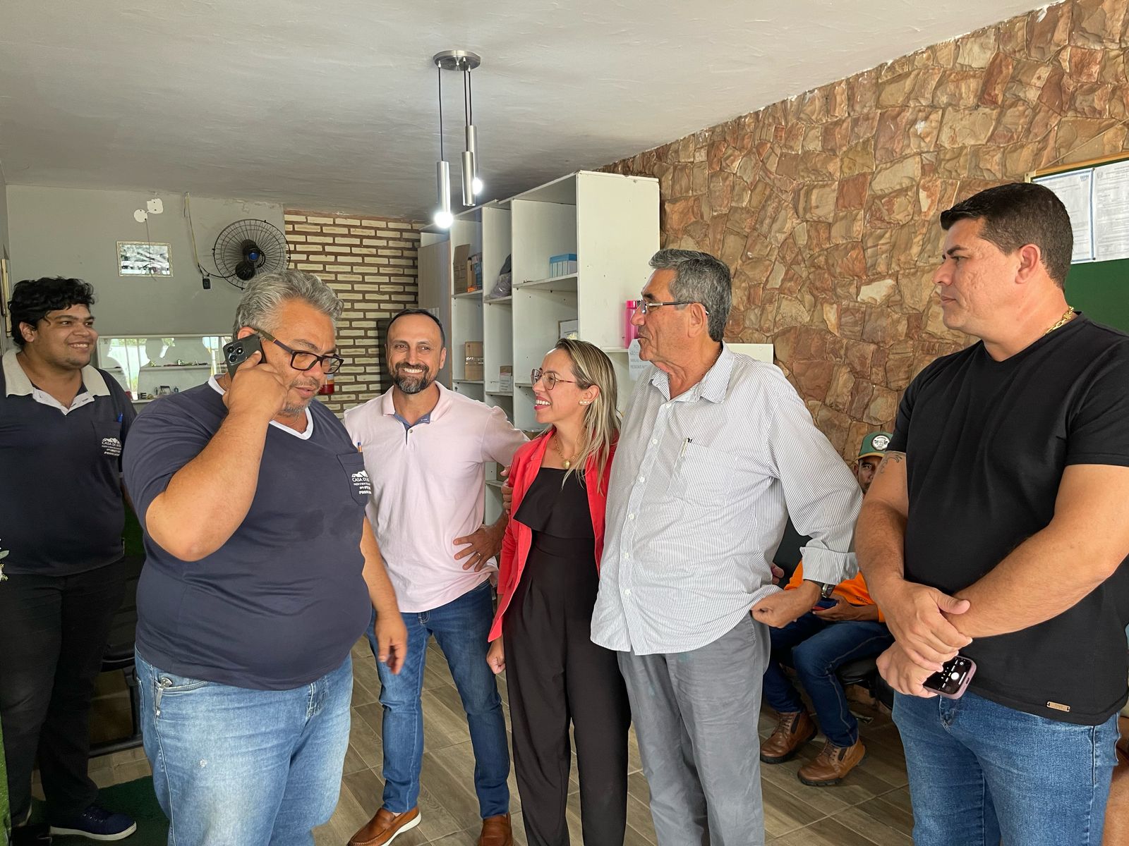 Prefeito Nelson Cintra e Vice-Prefeita Andreara Castro visitam Casa de Apoio em Campo Grande