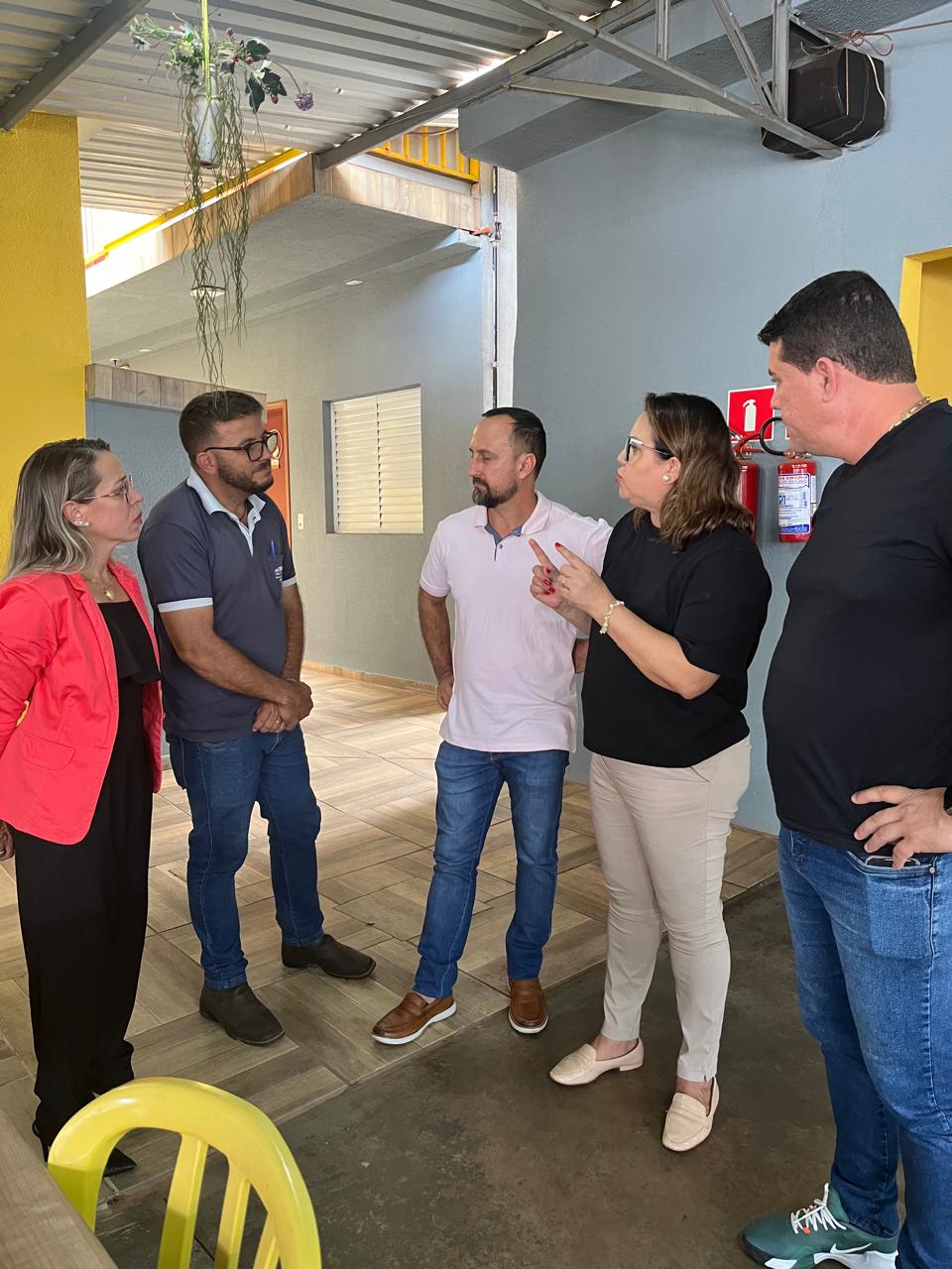 Prefeito Nelson Cintra e Vice-Prefeita Andreara Castro visitam Casa de Apoio em Campo Grande