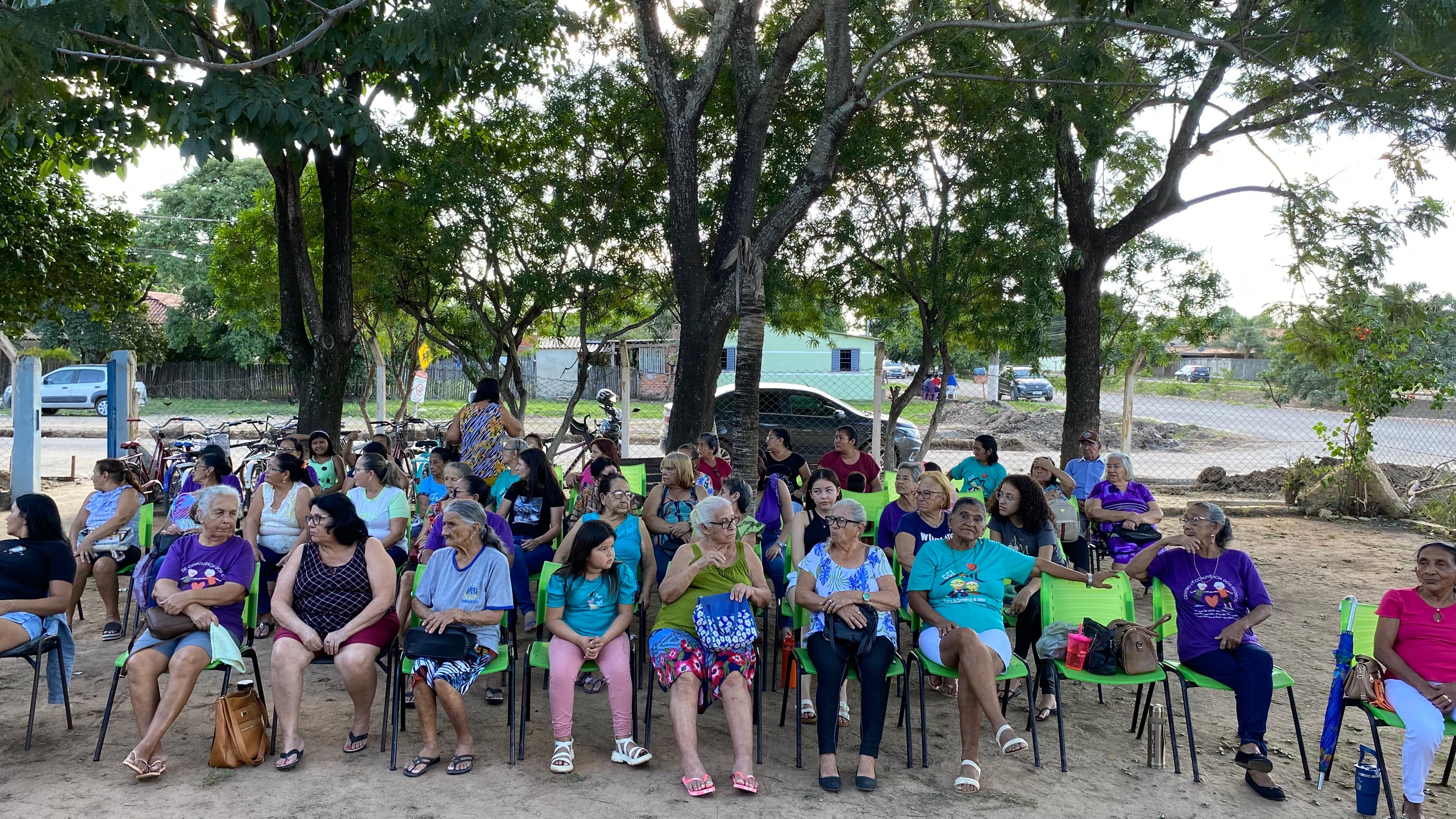 CCI celebra o Dia da Família com tarde especial de integração entre idosos, familiares e amigos CCI celebra o Dia da Família com tarde especial de integração entre idosos, familiares e amigos