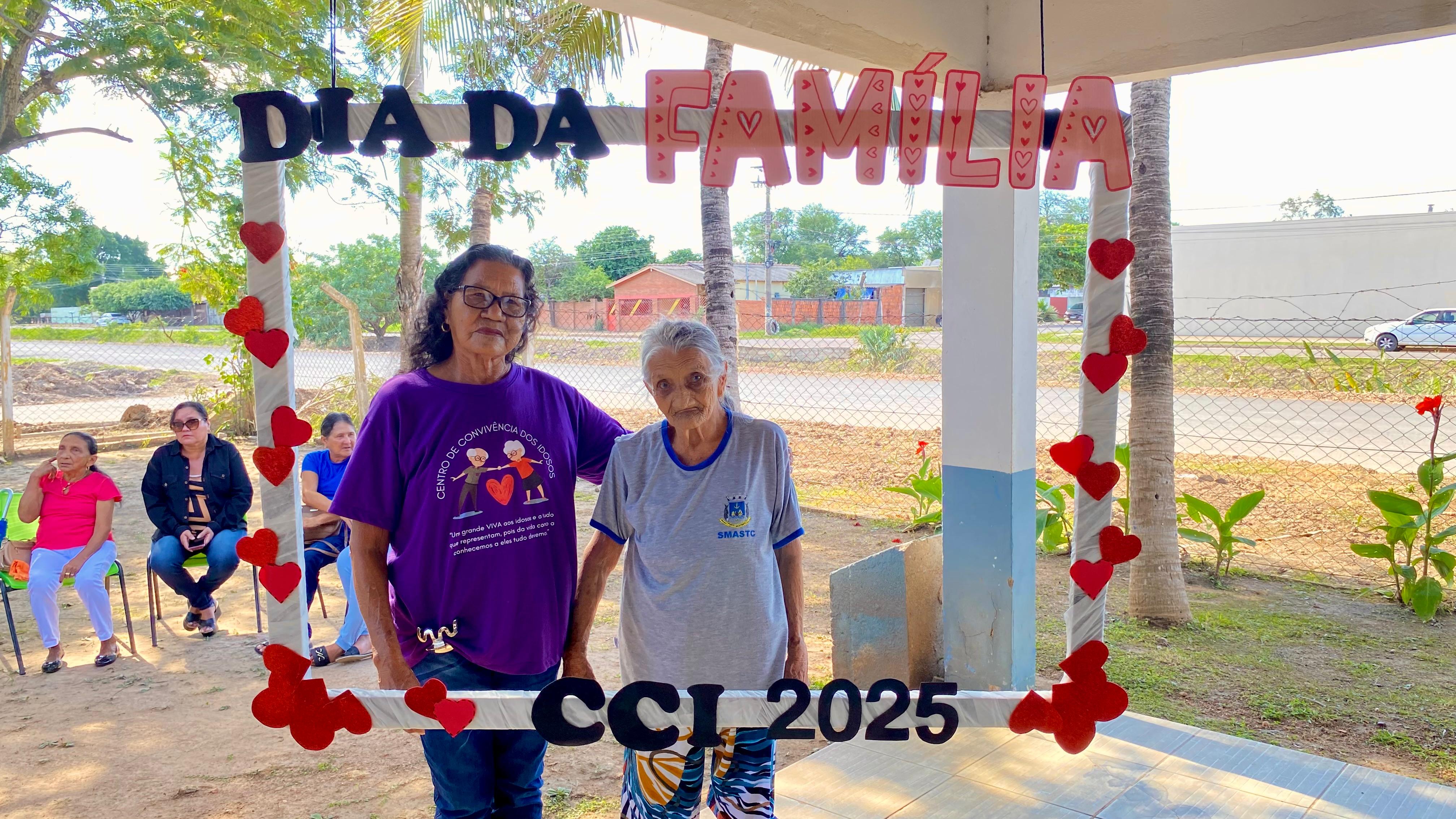 CCI celebra o Dia da Família com tarde especial de integração entre idosos, familiares e amigos CCI celebra o Dia da Família com tarde especial de integração entre idosos, familiares e amigos
