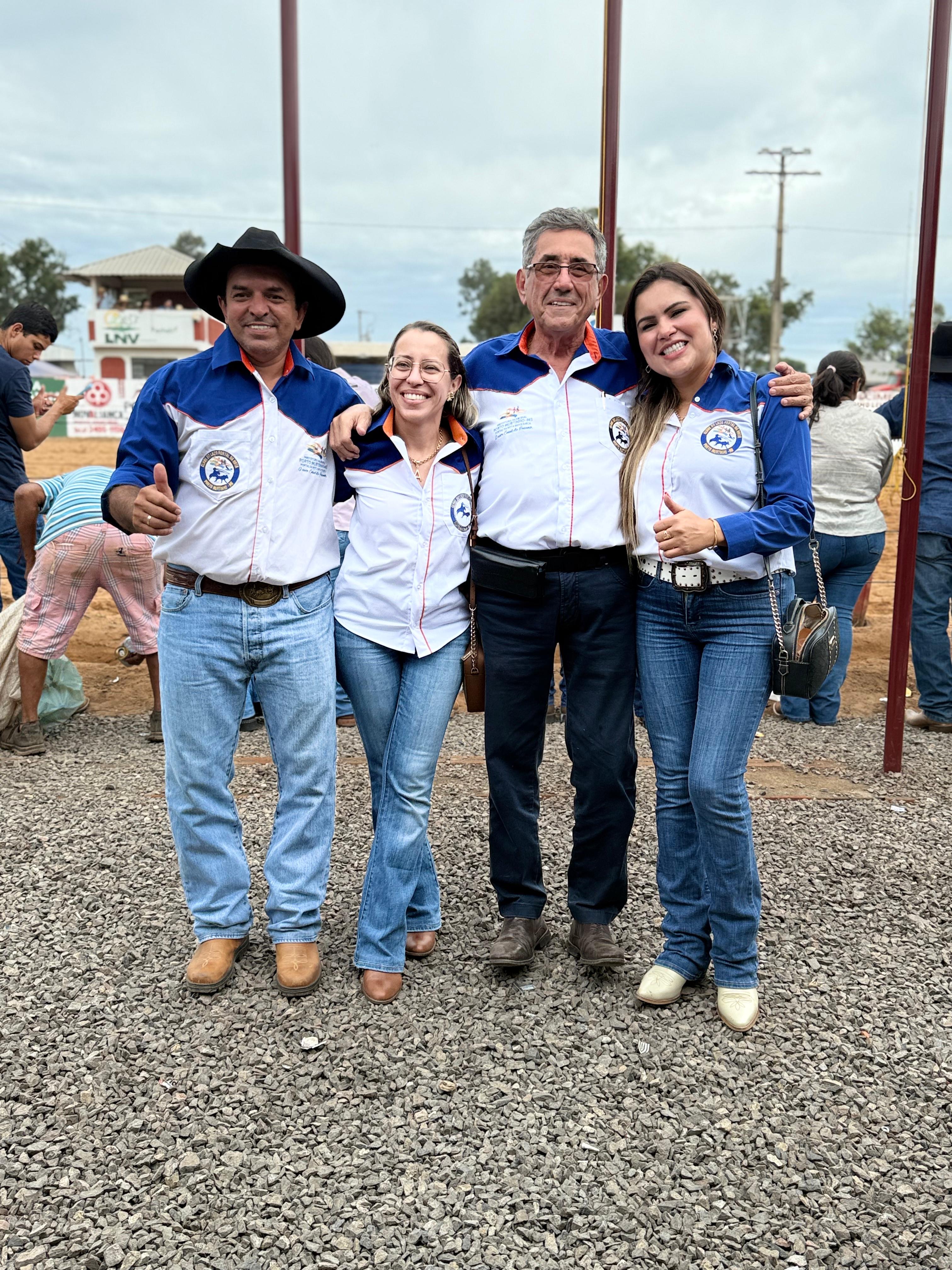 Prefeito Nelson Cintra e comitiva prestigiam aniversário de 60 anos de Caracol a convite do prefeito Neco Pagliosa
