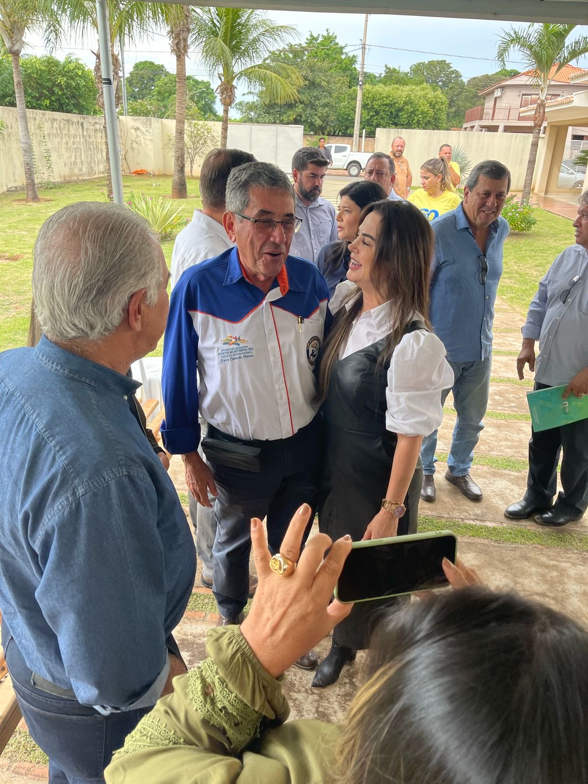 Prefeito Nelson Cintra e comitiva prestigiam aniversário de 60 anos de Caracol a convite do prefeito Neco Pagliosa Prefeito Nelson Cintra e comitiva prestigiam aniversário de 60 anos de Caracol a convite do prefeito Neco Pagliosa