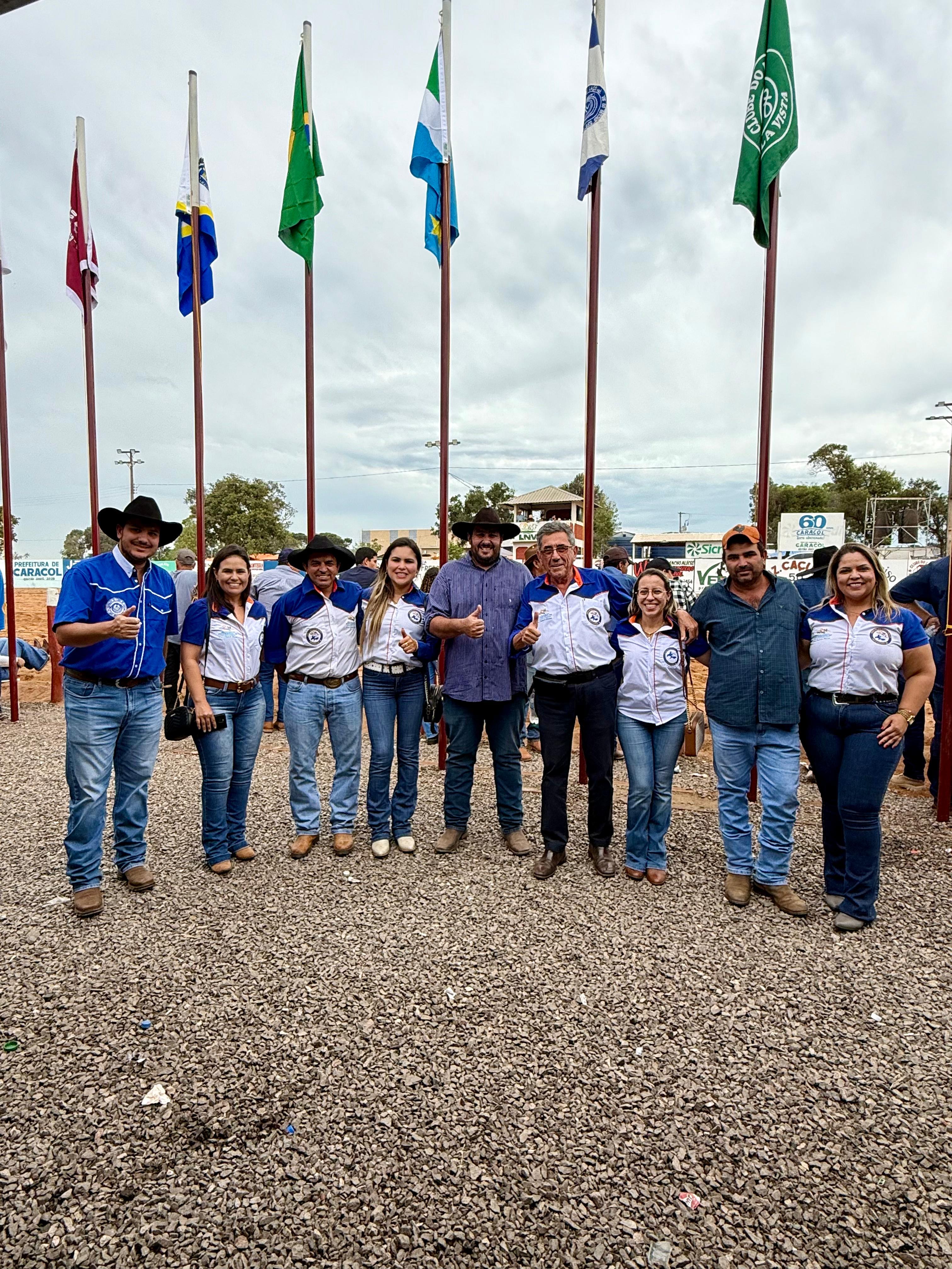 Prefeito Nelson Cintra e comitiva prestigiam aniversário de 60 anos de Caracol a convite do prefeito Neco Pagliosa