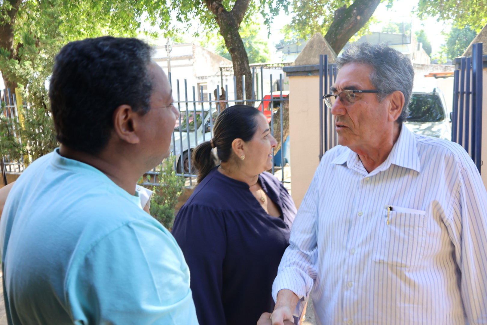 Prefeito Nelson Cintra e vice-prefeita Dra. Andreara Castro visitam secretarias em homenagem ao Dia do Trabalhador Prefeito Nelson Cintra e vice-prefeita Dra. Andreara Castro visitam secretarias em homenagem ao Dia do Trabalhador