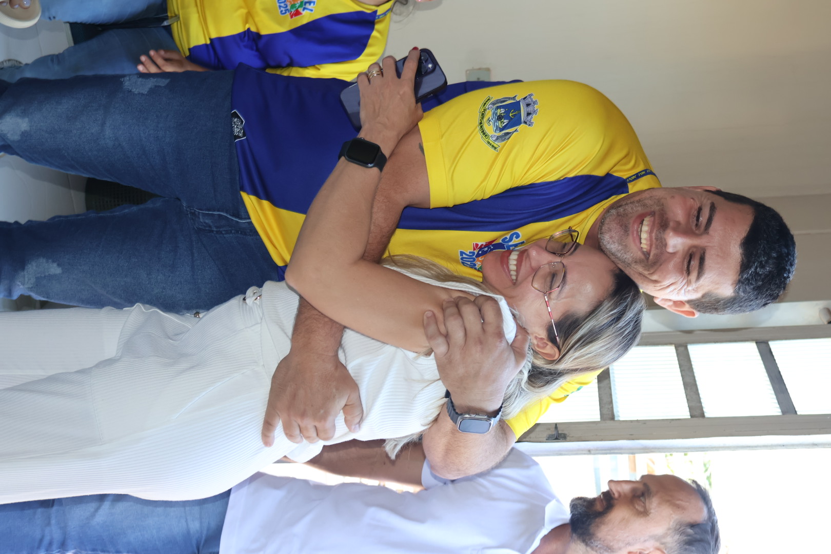 Prefeito Nelson Cintra e vice-prefeita Dra. Andreara Castro visitam secretarias em homenagem ao Dia do Trabalhador Prefeito Nelson Cintra e vice-prefeita Dra. Andreara Castro visitam secretarias em homenagem ao Dia do Trabalhador
