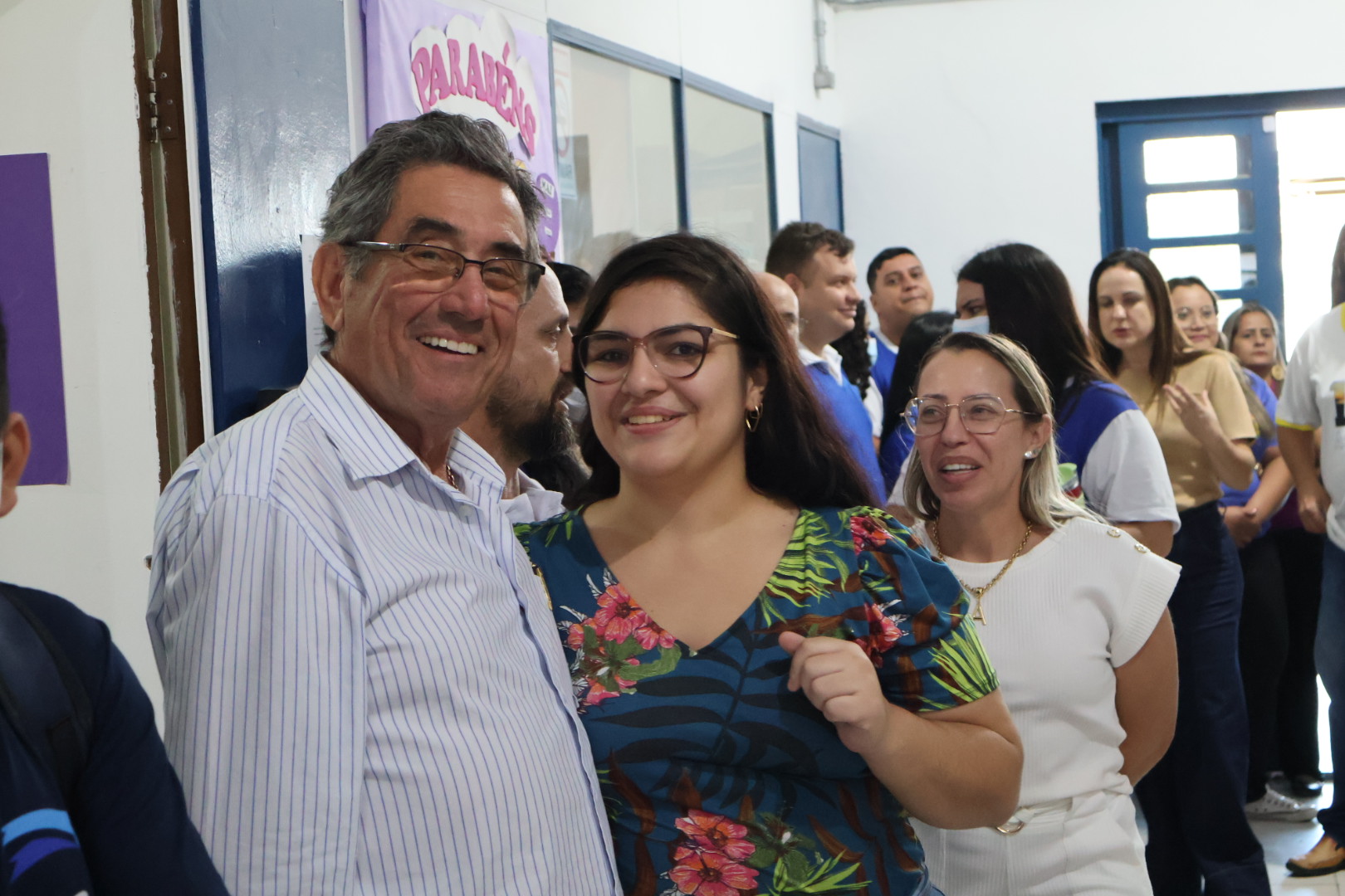 Prefeito Nelson Cintra e vice-prefeita Dra. Andreara Castro visitam secretarias em homenagem ao Dia do Trabalhador Prefeito Nelson Cintra e vice-prefeita Dra. Andreara Castro visitam secretarias em homenagem ao Dia do Trabalhador