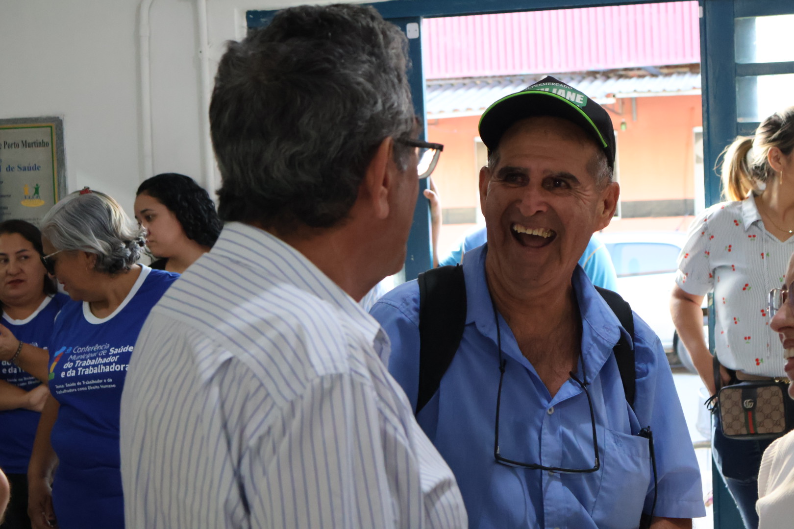 Prefeito Nelson Cintra e vice-prefeita Dra. Andreara Castro visitam secretarias em homenagem ao Dia do Trabalhador Prefeito Nelson Cintra e vice-prefeita Dra. Andreara Castro visitam secretarias em homenagem ao Dia do Trabalhador