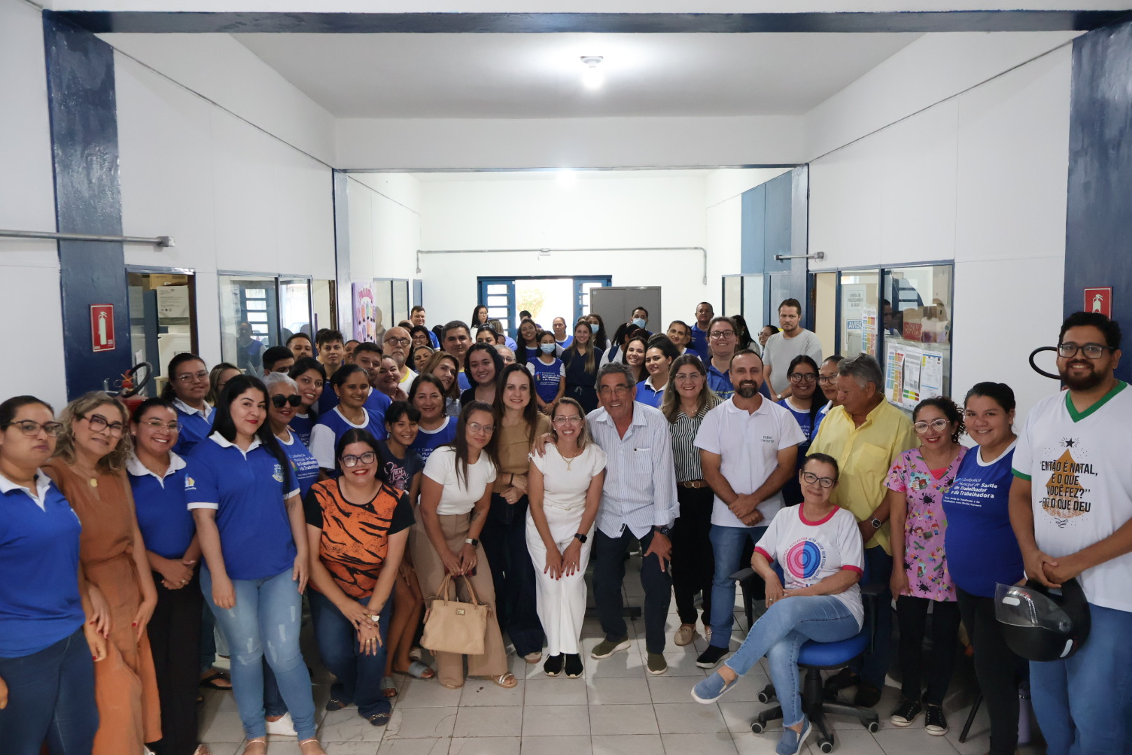 Prefeito Nelson Cintra e vice-prefeita Dra. Andreara Castro visitam secretarias em homenagem ao Dia do Trabalhador Prefeito Nelson Cintra e vice-prefeita Dra. Andreara Castro visitam secretarias em homenagem ao Dia do Trabalhador