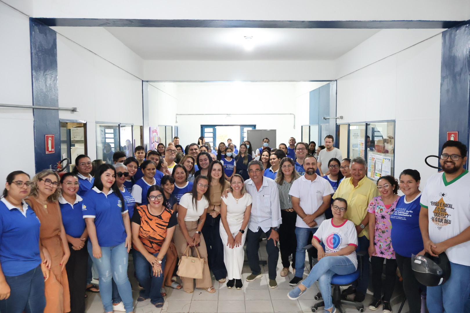 Prefeito Nelson Cintra e vice-prefeita Dra. Andreara Castro visitam secretarias em homenagem ao Dia do Trabalhador Prefeito Nelson Cintra e vice-prefeita Dra. Andreara Castro visitam secretarias em homenagem ao Dia do Trabalhador