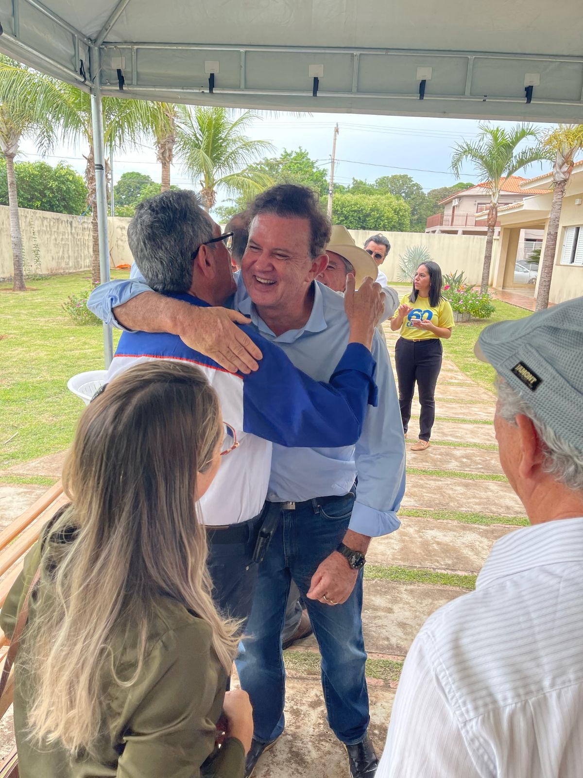 Prefeito Nelson Cintra e comitiva prestigiam aniversário de 60 anos de Caracol a convite do prefeito Neco Pagliosa Prefeito Nelson Cintra e comitiva prestigiam aniversário de 60 anos de Caracol a convite do prefeito Neco Pagliosa