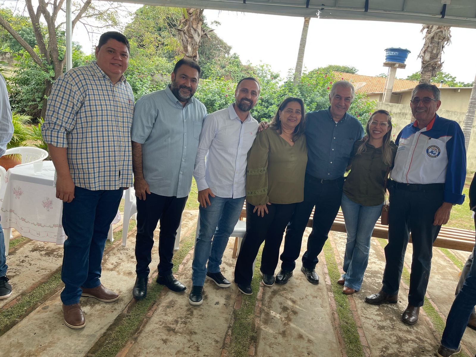 Prefeito Nelson Cintra e comitiva prestigiam aniversário de 60 anos de Caracol a convite do prefeito Neco Pagliosa Prefeito Nelson Cintra e comitiva prestigiam aniversário de 60 anos de Caracol a convite do prefeito Neco Pagliosa