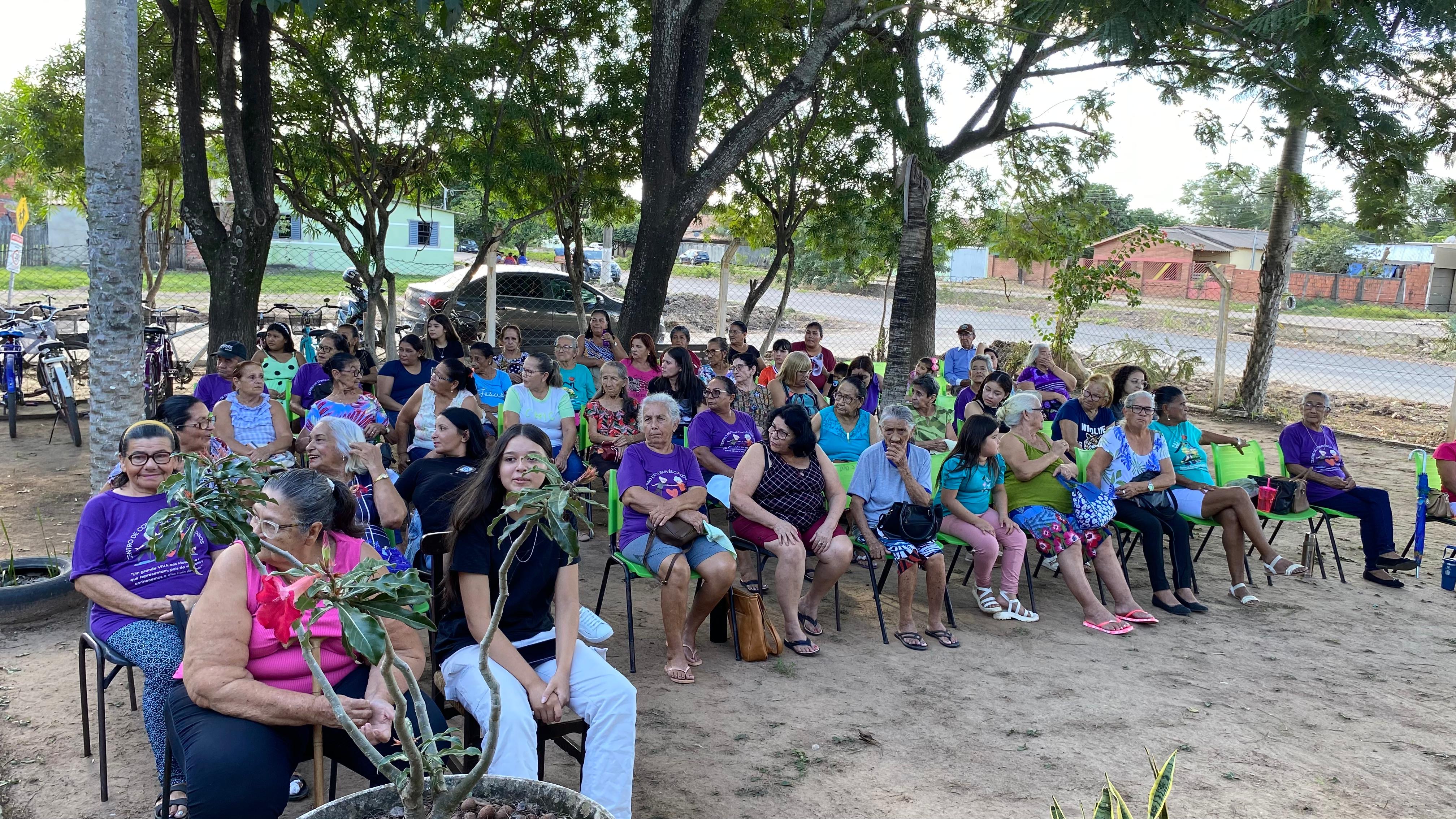 CCI celebra o Dia da Família com tarde especial de integração entre idosos, familiares e amigos CCI celebra o Dia da Família com tarde especial de integração entre idosos, familiares e amigos