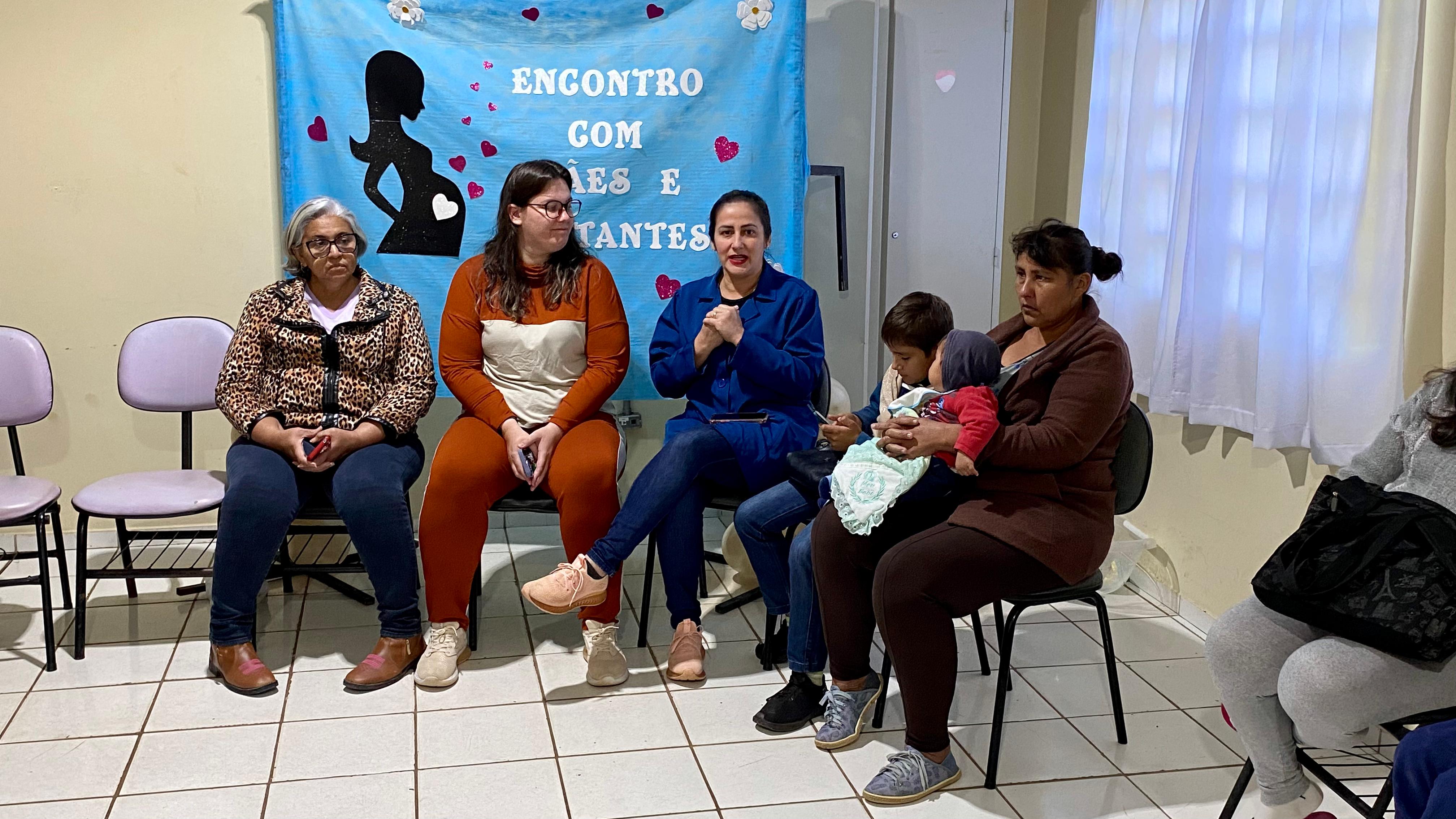 Encontro com mães e gestantes do Programa Criança Feliz aborda temas essenciais de Saúde Encontro com mães e gestantes do Programa Criança Feliz aborda temas essenciais de Saúde