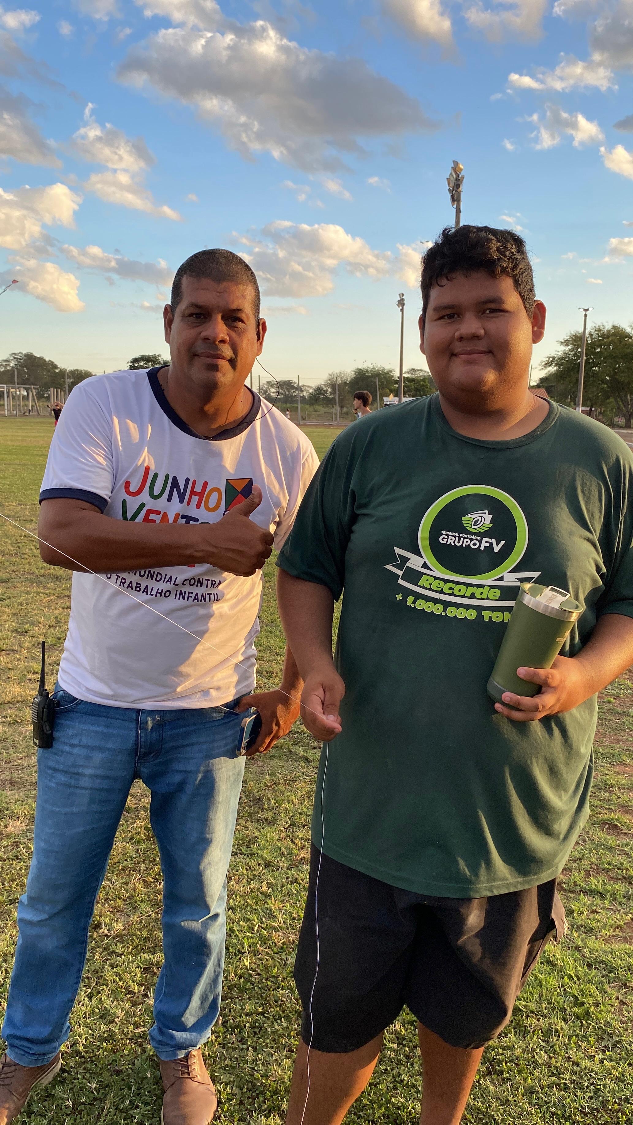 Junho Vento - Secretaria de Assistência Social realiza oficina de pipas em alusão ao Dia Mundial contra o Trabalho Infantil Junho Vento - Secretaria de Assistência Social realiza oficina de pipas em alusão ao Dia Mundial contra o Trabalho Infantil