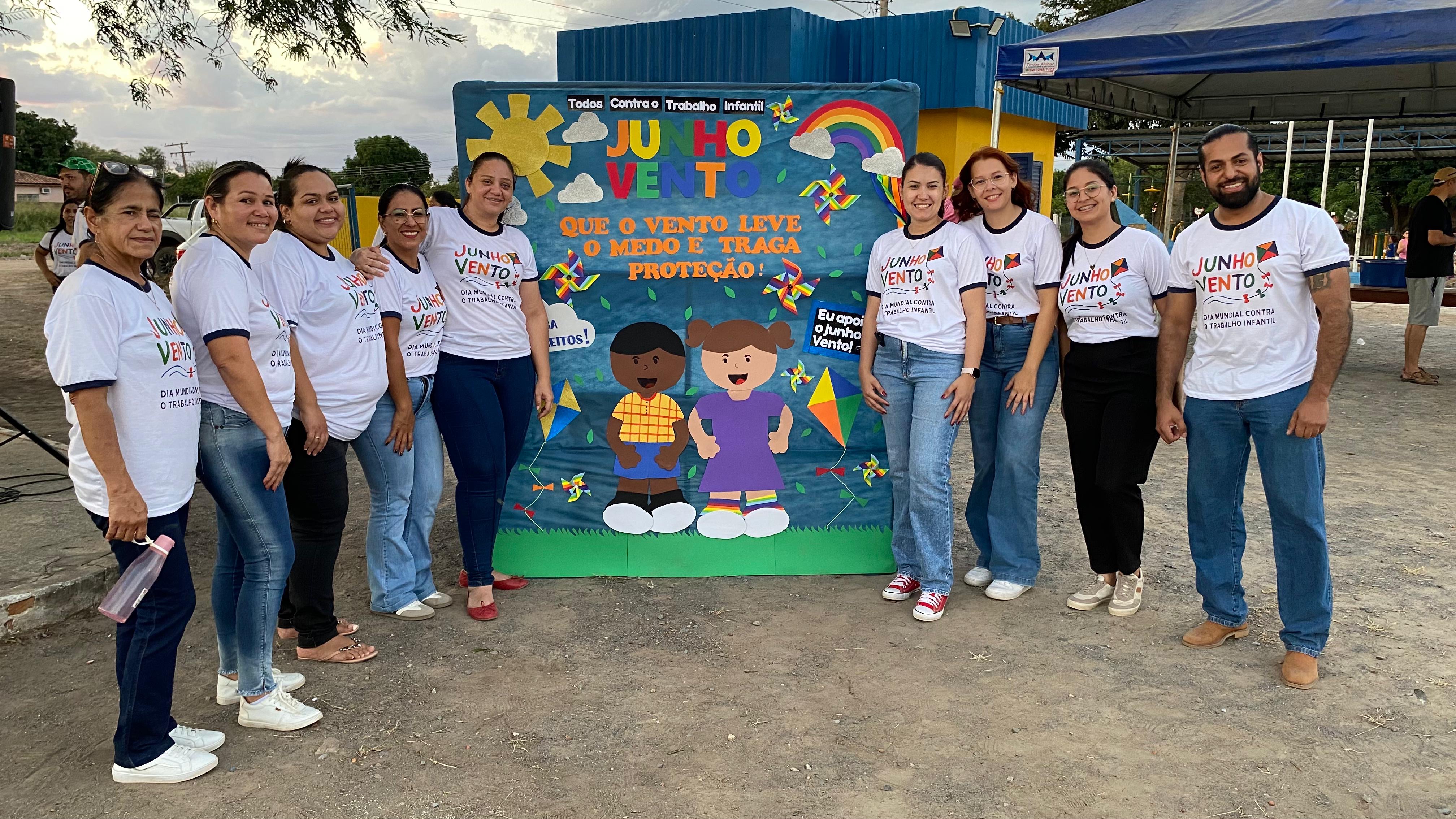 Junho Vento - Secretaria de Assistência Social realiza oficina de pipas em alusão ao Dia Mundial contra o Trabalho Infantil Junho Vento - Secretaria de Assistência Social realiza oficina de pipas em alusão ao Dia Mundial contra o Trabalho Infantil