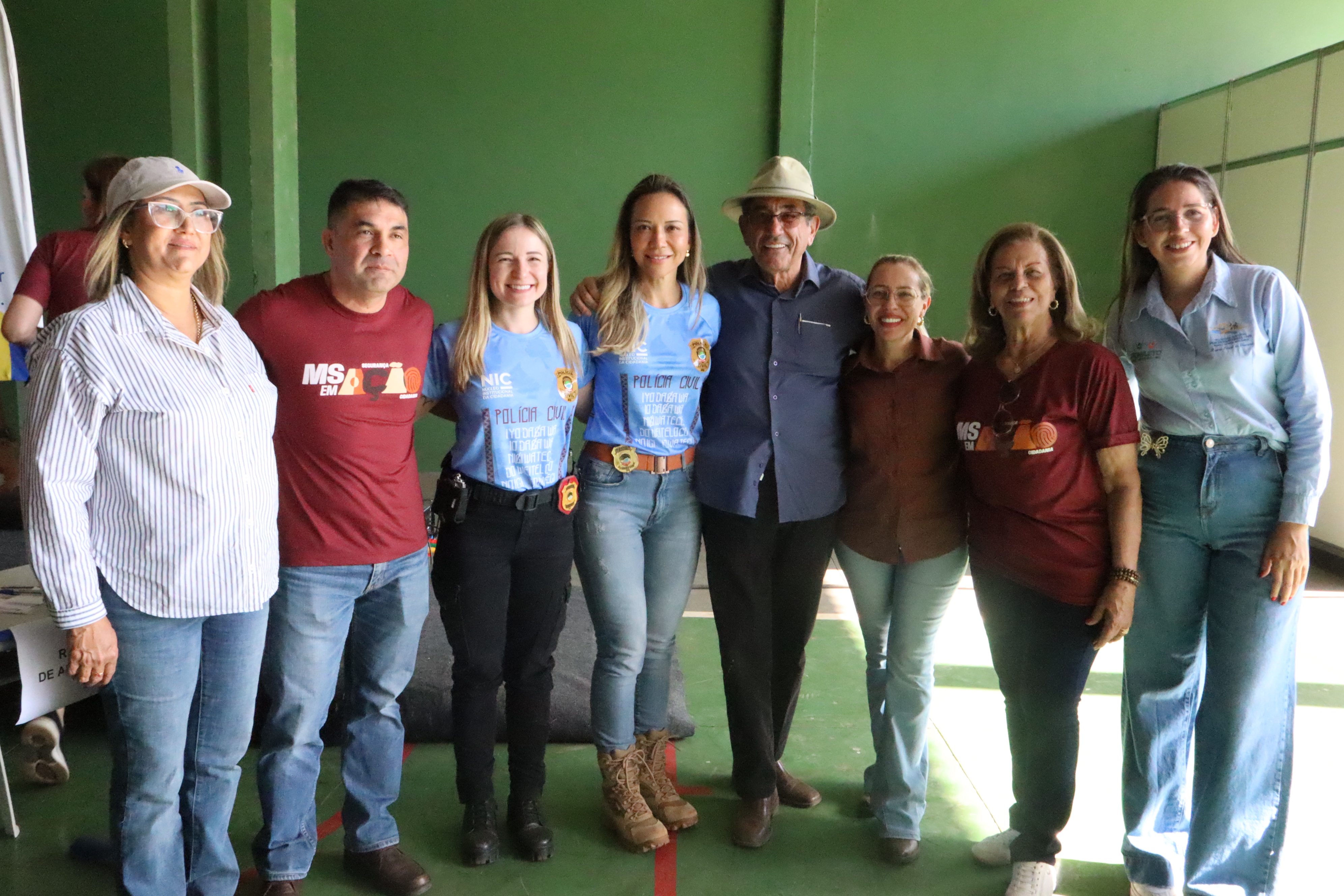 Aldeia Alves de Barros recebe o Programa MS em Ação: Segurança e Cidadania com presença de autoridades e serviços essenciais Aldeia Alves de Barros recebe o Programa MS em Ação: Segurança e Cidadania com presença de autoridades e serviços essenciais