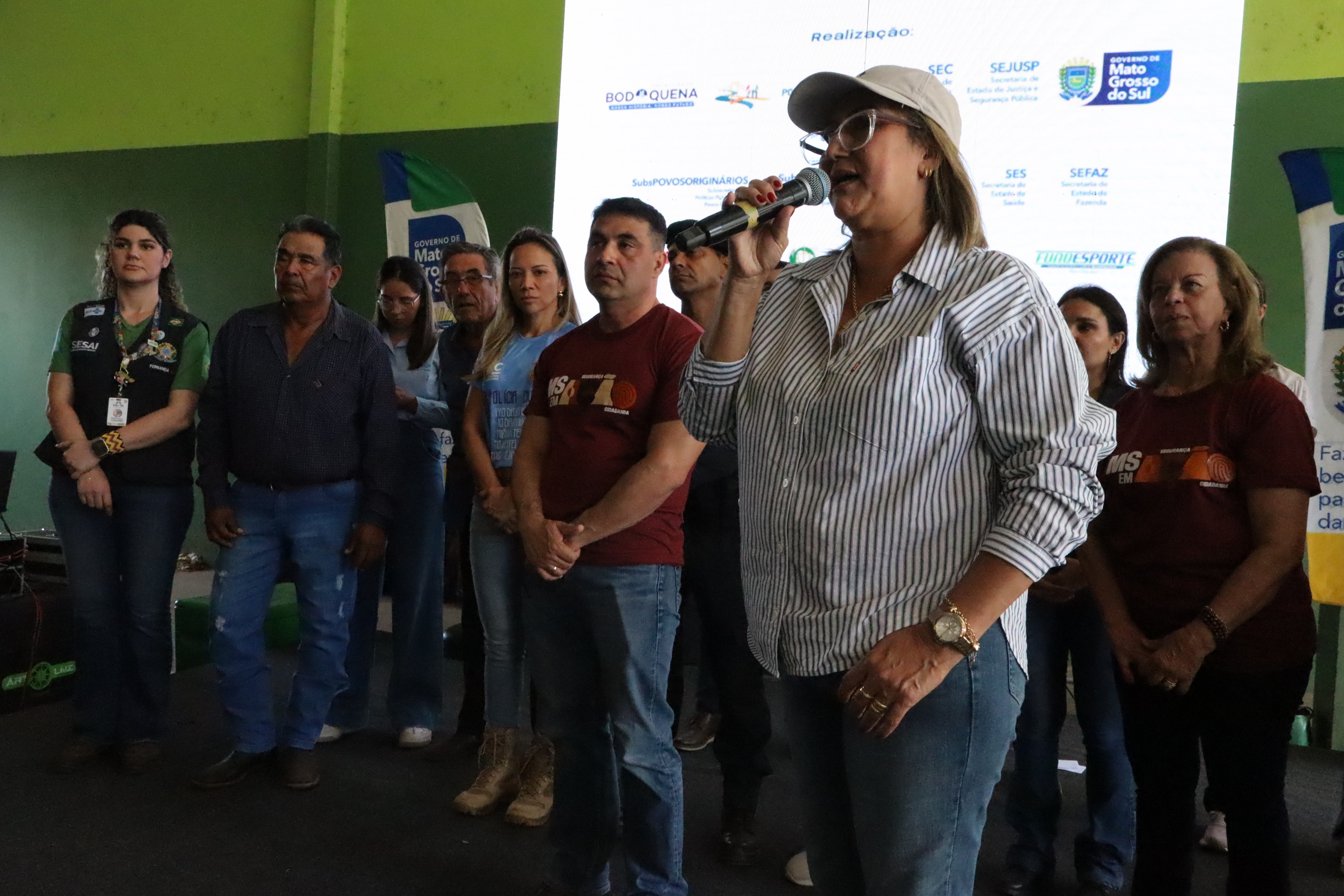 Aldeia Alves de Barros recebe o Programa MS em Ação: Segurança e Cidadania com presença de autoridades e serviços essenciais Aldeia Alves de Barros recebe o Programa MS em Ação: Segurança e Cidadania com presença de autoridades e serviços essenciais