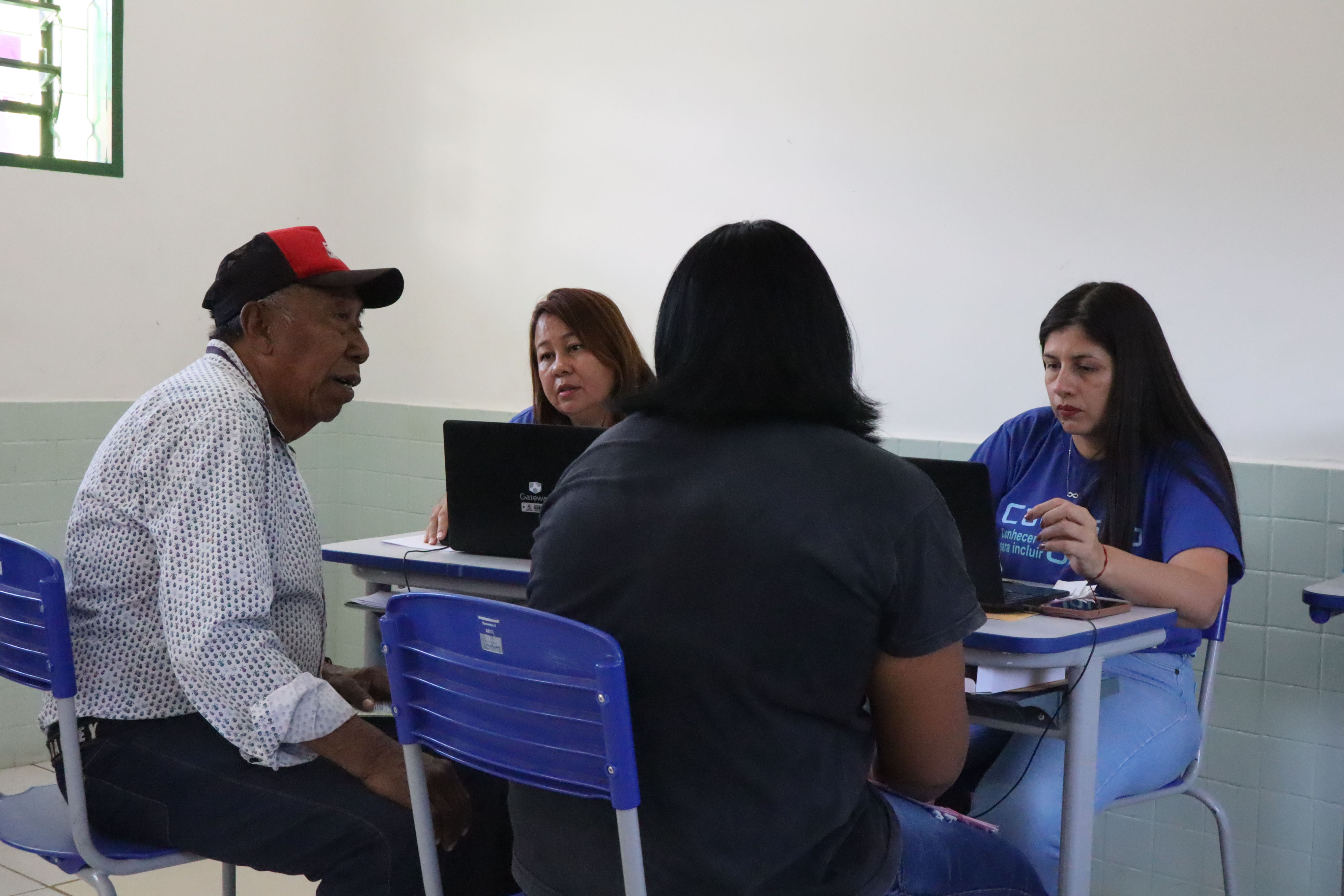 Aldeia Alves de Barros recebe o Programa MS em Ação: Segurança e Cidadania com presença de autoridades e serviços essenciais Aldeia Alves de Barros recebe o Programa MS em Ação: Segurança e Cidadania com presença de autoridades e serviços essenciais