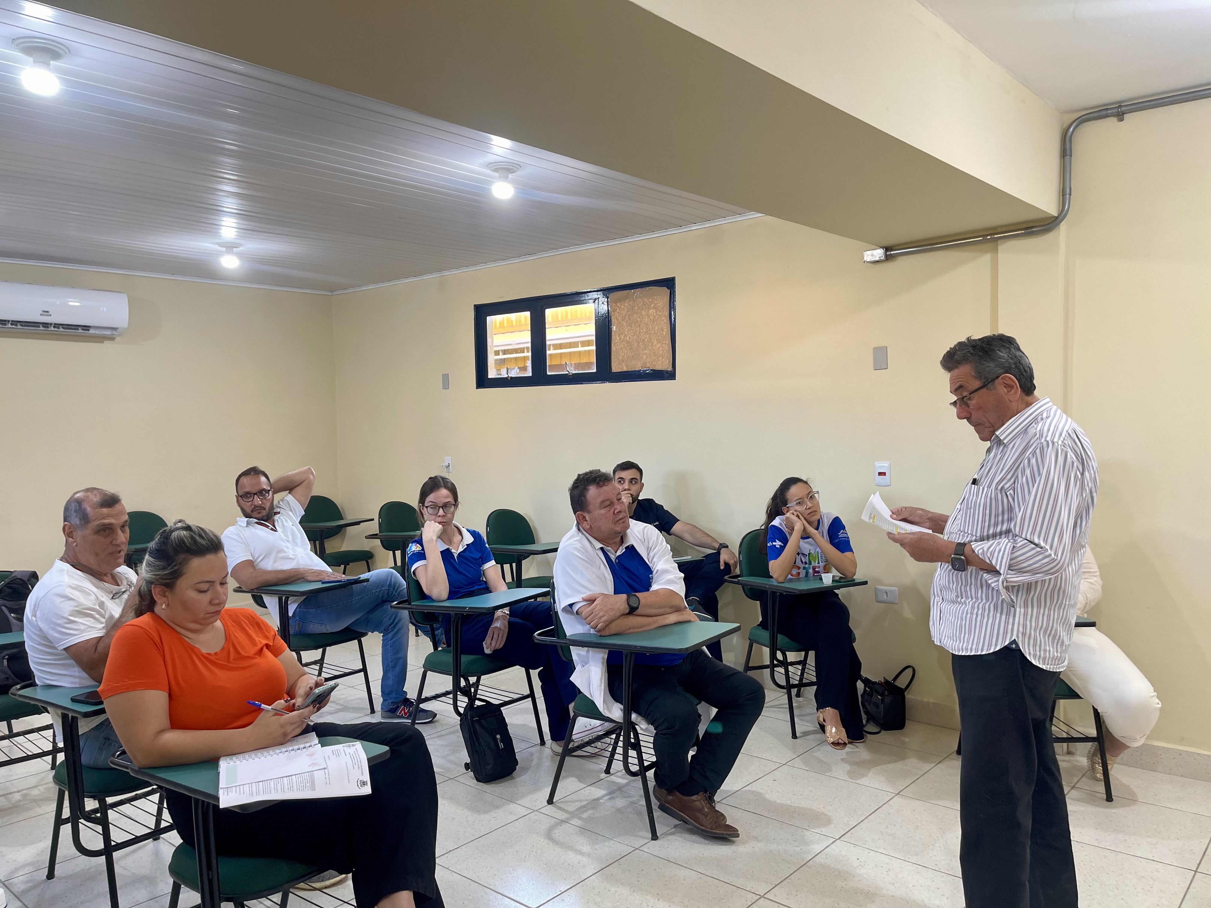 Prefeito Nelson Cintra se reúne com médicos da rede municipal para alinhamento estratégico da saúde Prefeito Nelson Cintra se reúne com médicos da rede municipal para alinhamento estratégico da saúde