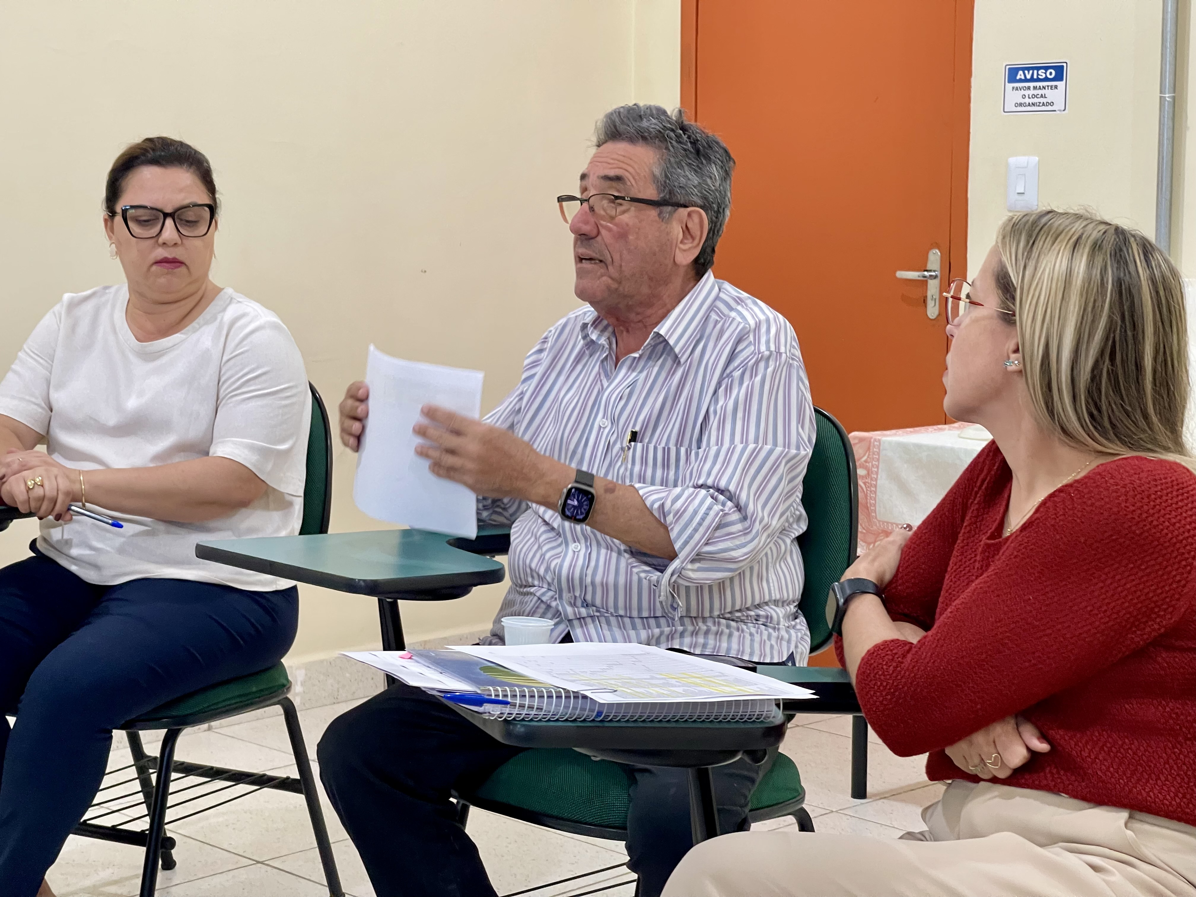 Prefeito Nelson Cintra se reúne com médicos da rede municipal para alinhamento estratégico da saúde Prefeito Nelson Cintra se reúne com médicos da rede municipal para alinhamento estratégico da saúde