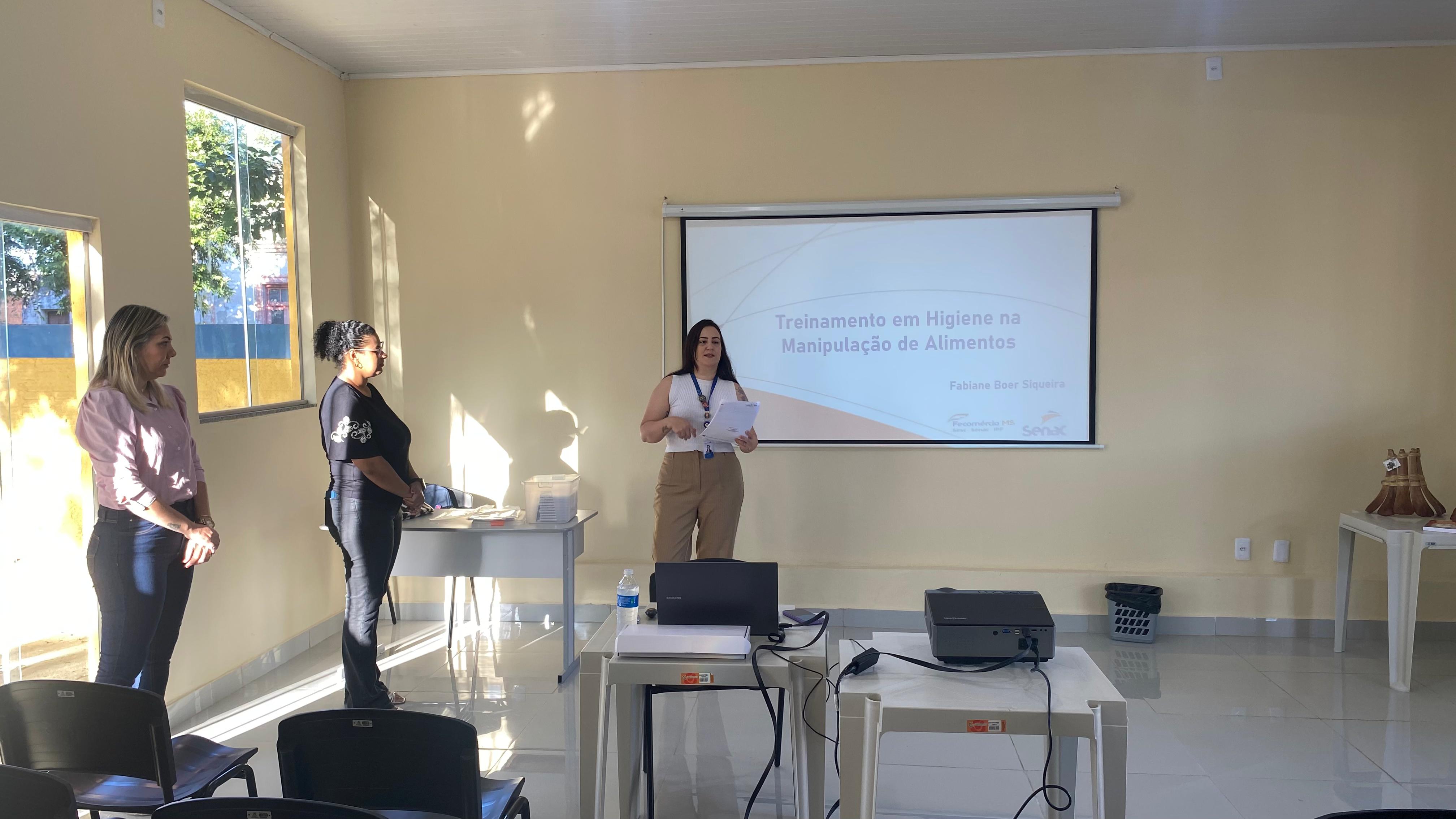 Casa de Qualificação oferece curso de Higiene e Manipulação de Alimentos em parceria com a Funtrab-MS Casa de Qualificação oferece curso de Higiene e Manipulação de Alimentos em parceria com a Funtrab-MS