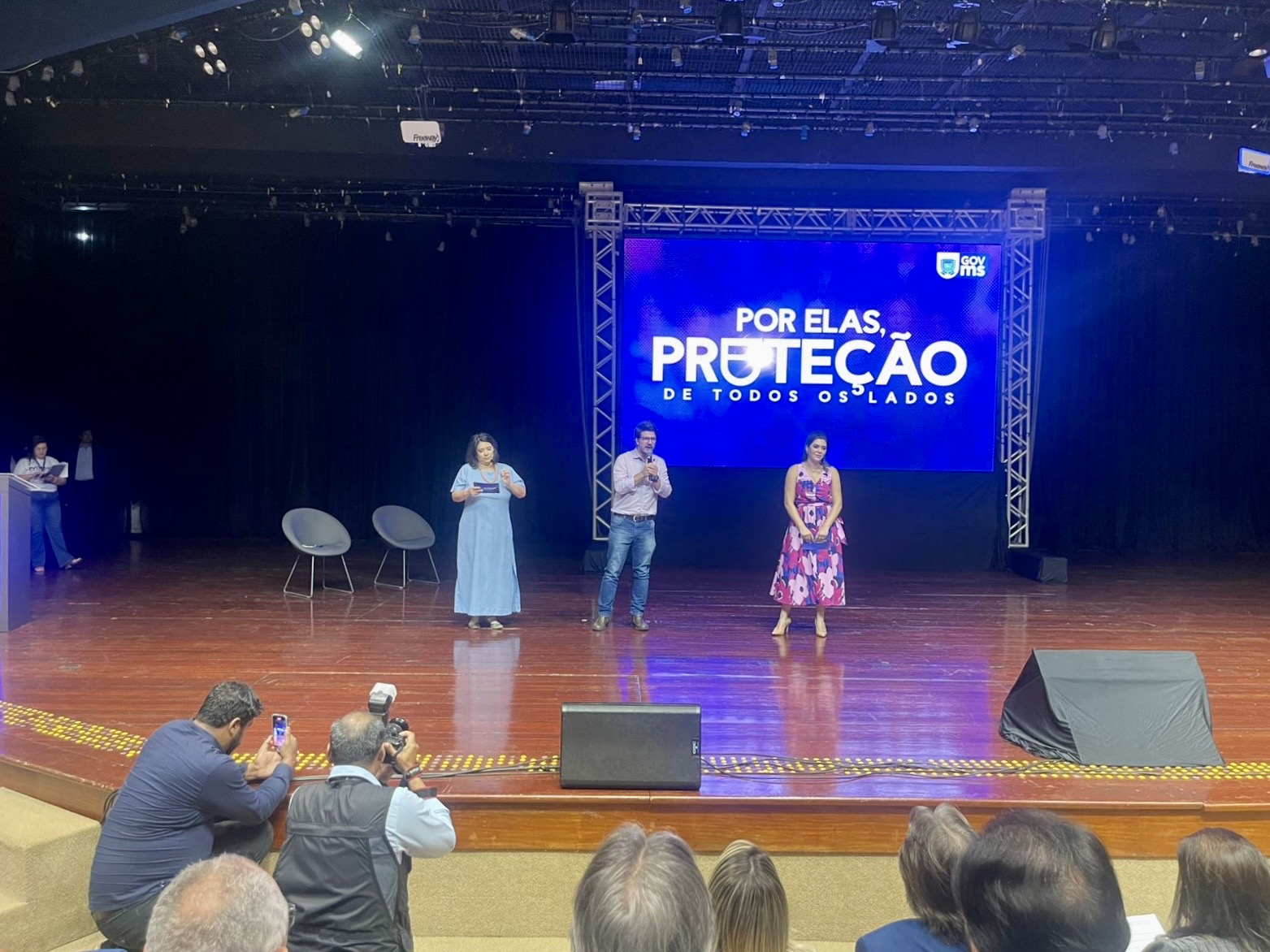 Prefeito Nelson Cintra e comitiva de Porto Murtinho participam do evento “Por Elas, Proteção de Todos os Lados” em Campo Grande Prefeito Nelson Cintra e comitiva de Porto Murtinho participam do evento “Por Elas, Proteção de Todos os Lados” em Campo Grande