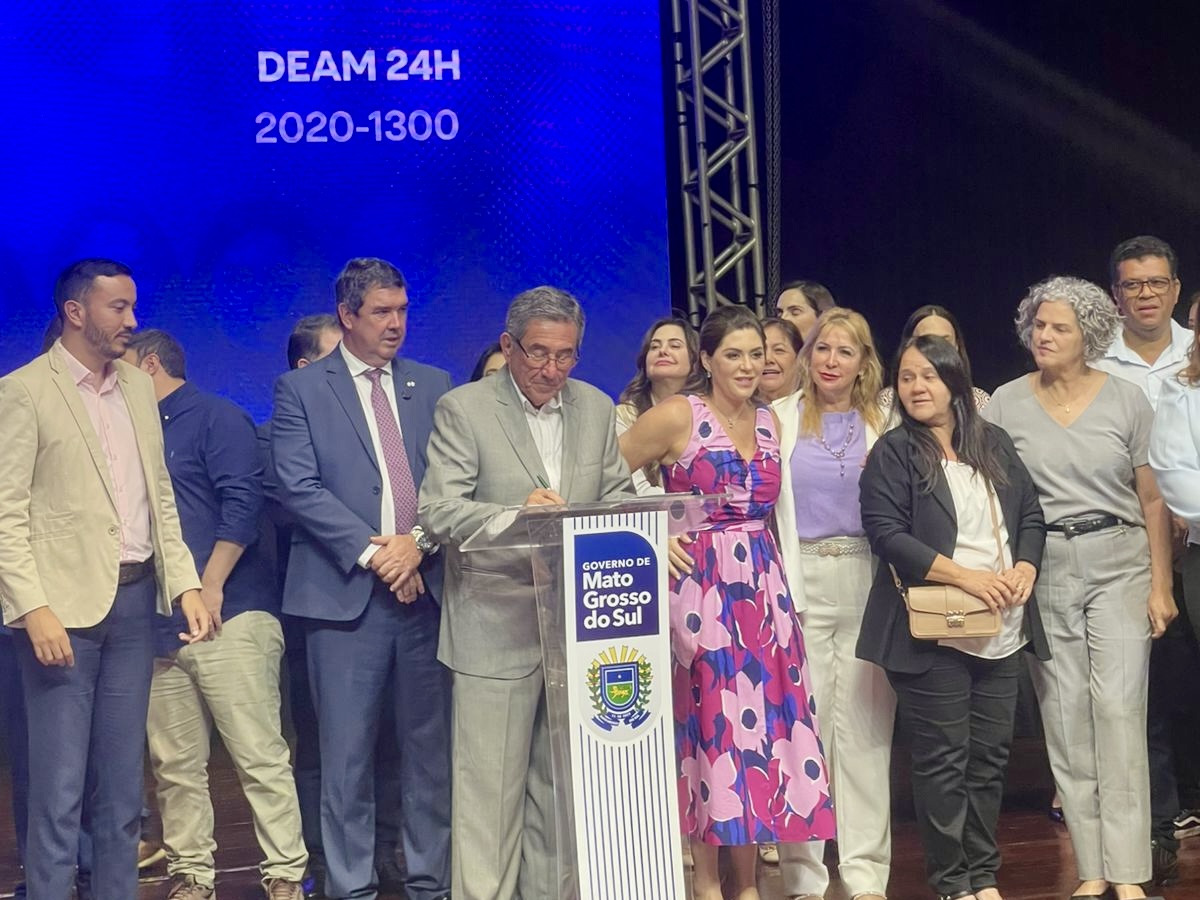 Prefeito Nelson Cintra e comitiva de Porto Murtinho participam do evento “Por Elas, Proteção de Todos os Lados” em Campo Grande Prefeito Nelson Cintra e comitiva de Porto Murtinho participam do evento “Por Elas, Proteção de Todos os Lados” em Campo Grande