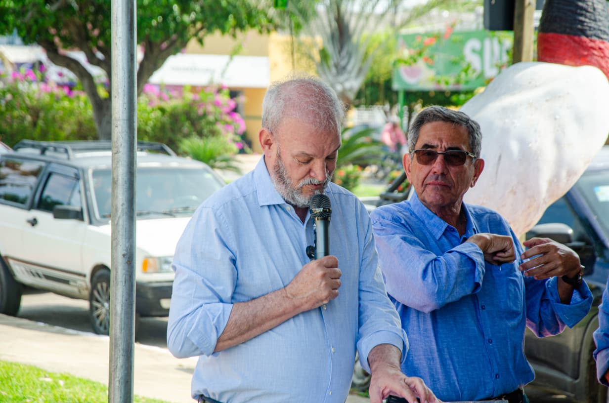 Sob a gestão de Nelson Cintra e Andreara Castro, Porto Murtinho recebe duas ambulâncias e uma Unidade Odontológica Móvel com apoio do deputado federal Geraldo Resende Sob a gestão de Nelson Cintra e Andreara Castro, Porto Murtinho recebe duas ambulâncias e uma Unidade Odontológica Móvel com apoio do deputado federal Geraldo Resende