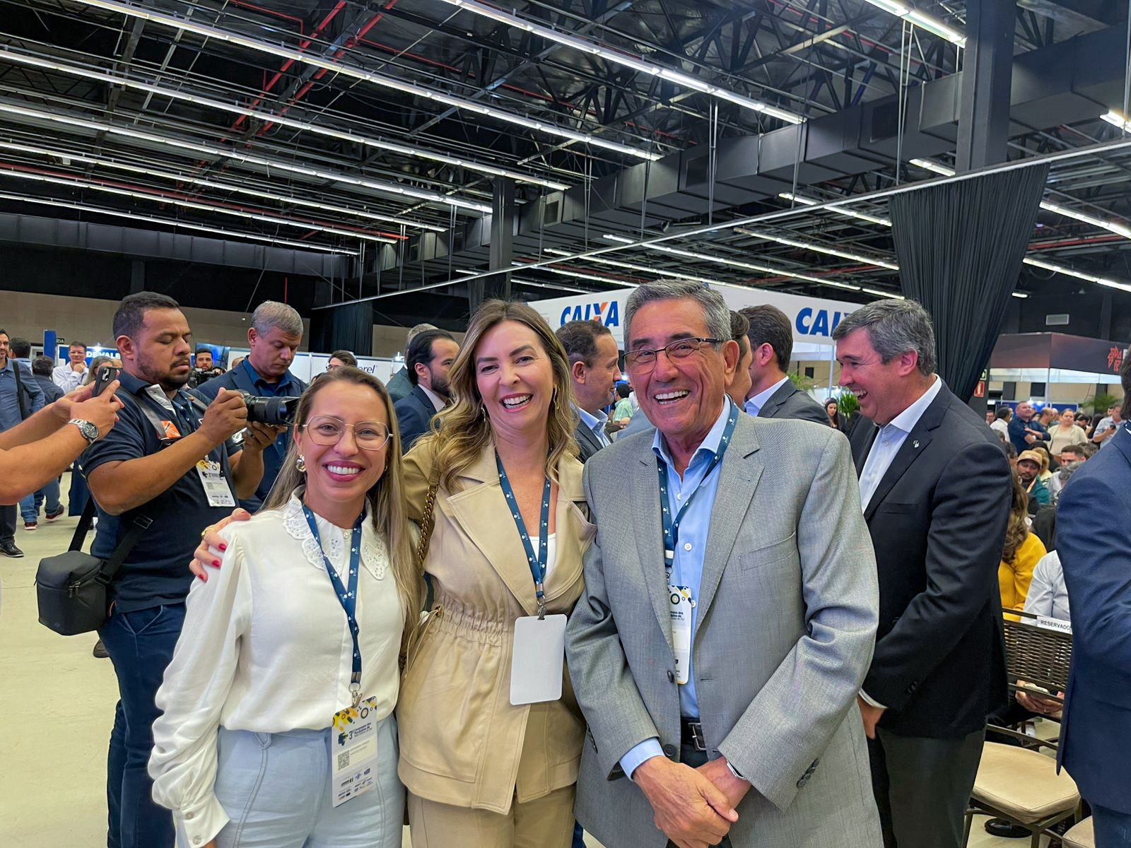 Prefeito Nelson Cintra e Dra. Andreara Castro participam do 3º Congresso dos Municípios de Mato Grosso do Sul Prefeito Nelson Cintra e Dra. Andreara Castro participam do 3º Congresso dos Municípios de Mato Grosso do Sul