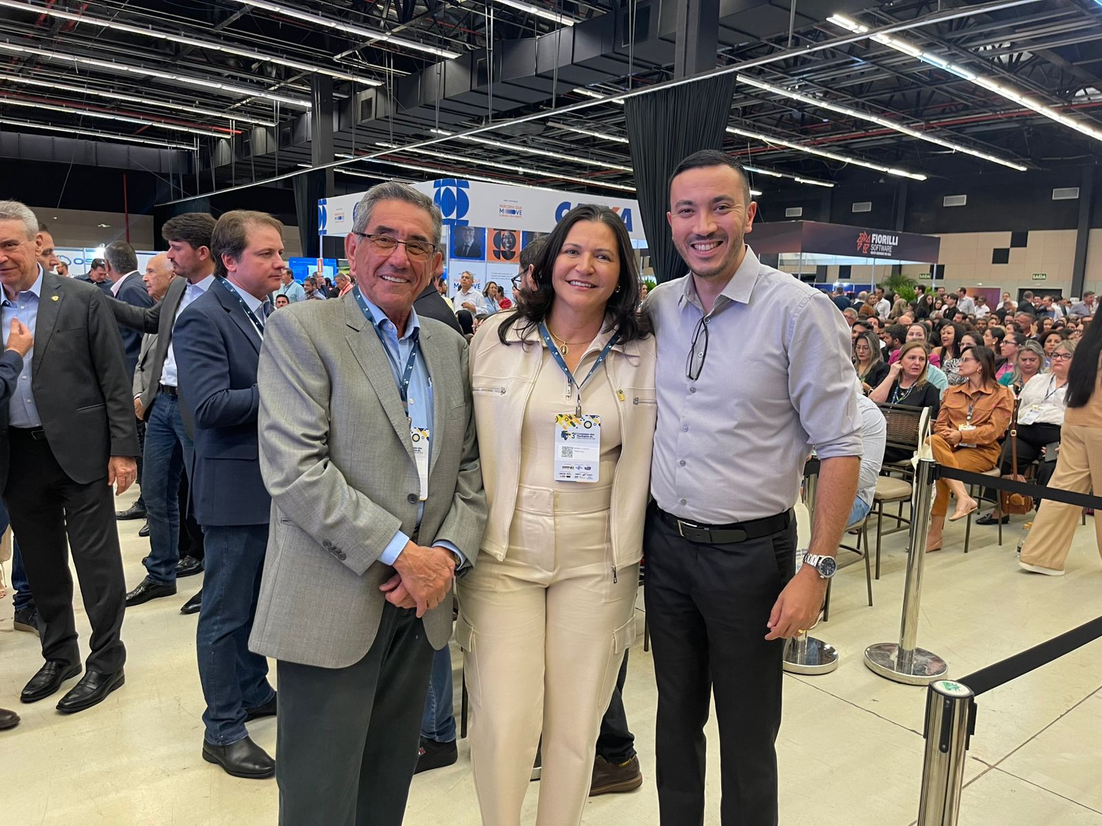Prefeito Nelson Cintra e Dra. Andreara Castro participam do 3º Congresso dos Municípios de Mato Grosso do Sul Prefeito Nelson Cintra e Dra. Andreara Castro participam do 3º Congresso dos Municípios de Mato Grosso do Sul