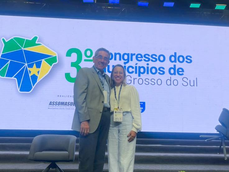 Prefeito Nelson Cintra e Dra. Andreara Castro participam do 3º Congresso dos Municípios de Mato Grosso do Sul Prefeito Nelson Cintra e Dra. Andreara Castro participam do 3º Congresso dos Municípios de Mato Grosso do Sul