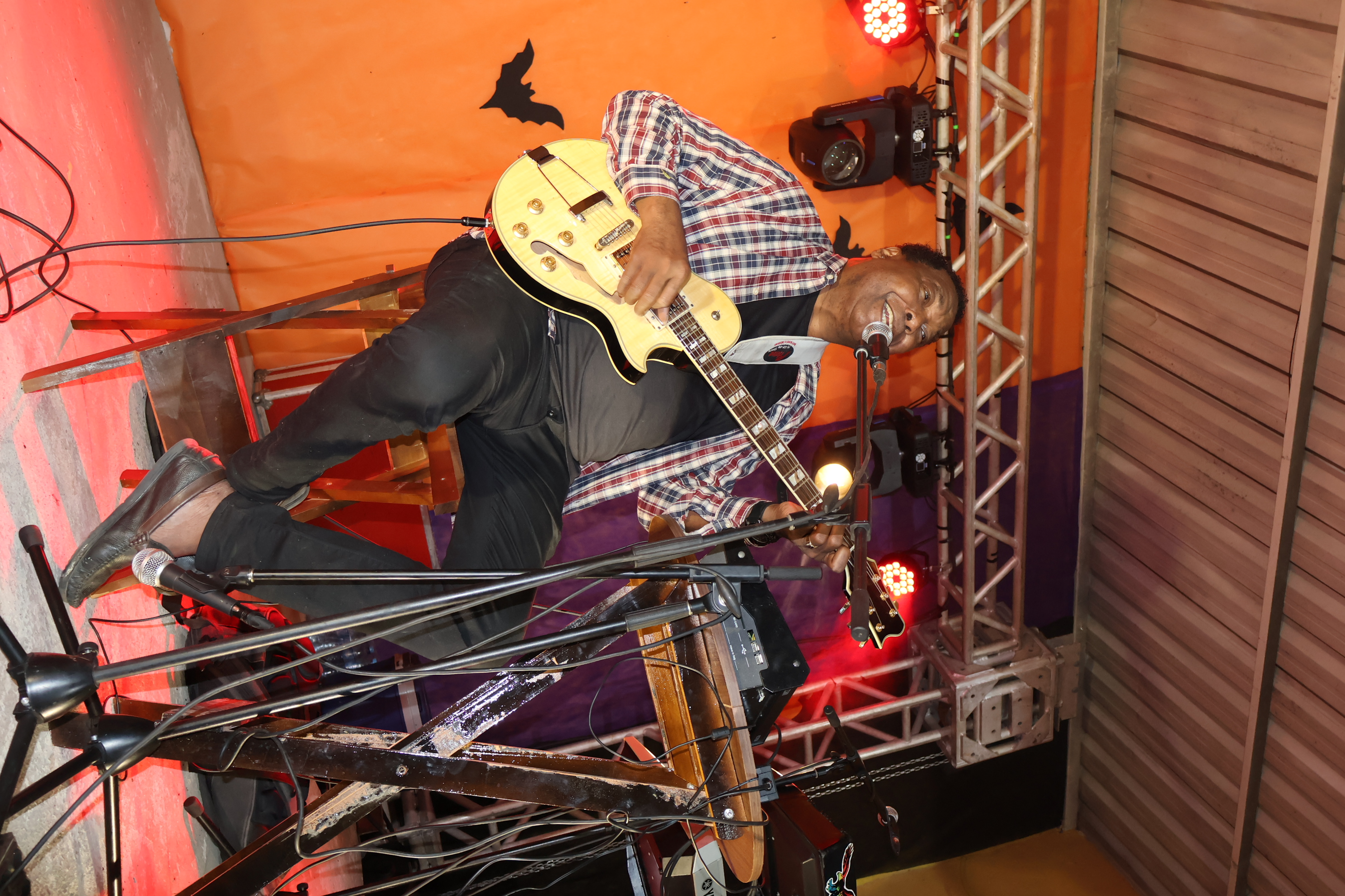 Festa de Halloween celebra o Dia do Servidor Municipal e agita a Praça de Eventos José Barbosa de Souza Coelho Festa de Halloween celebra o Dia do Servidor Municipal e agita a Praça de Eventos José Barbosa de Souza Coelho