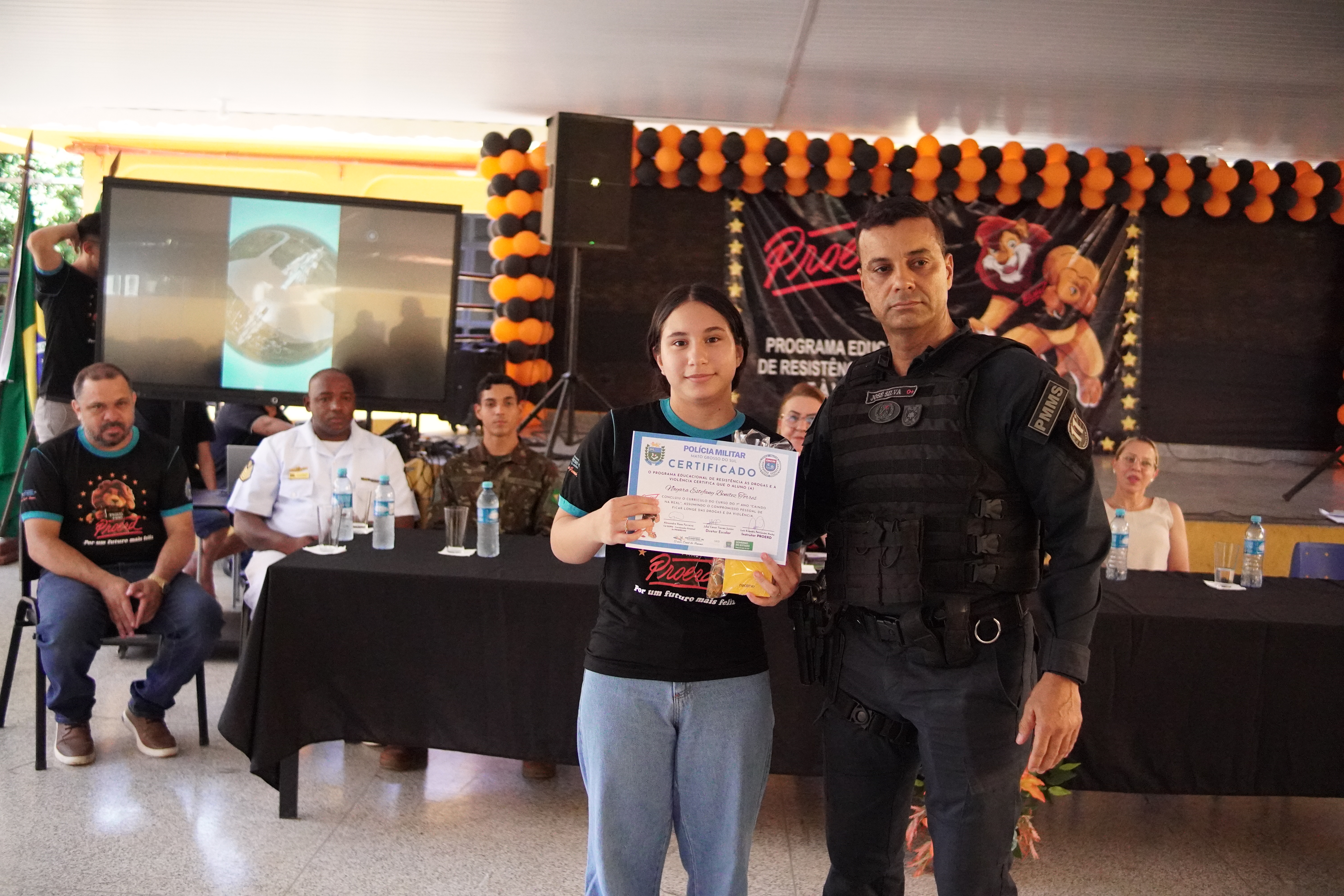 PORTO MURTINHO REALIZA FORMATURA DO PROERD 2025 NA ESCOLA MUNICIPAL CÍVICO-MILITAR CLÁUDIO DE OLIVEIRA PORTO MURTINHO REALIZA FORMATURA DO PROERD 2025 NA ESCOLA MUNICIPAL CÍVICO-MILITAR CLÁUDIO DE OLIVEIRA