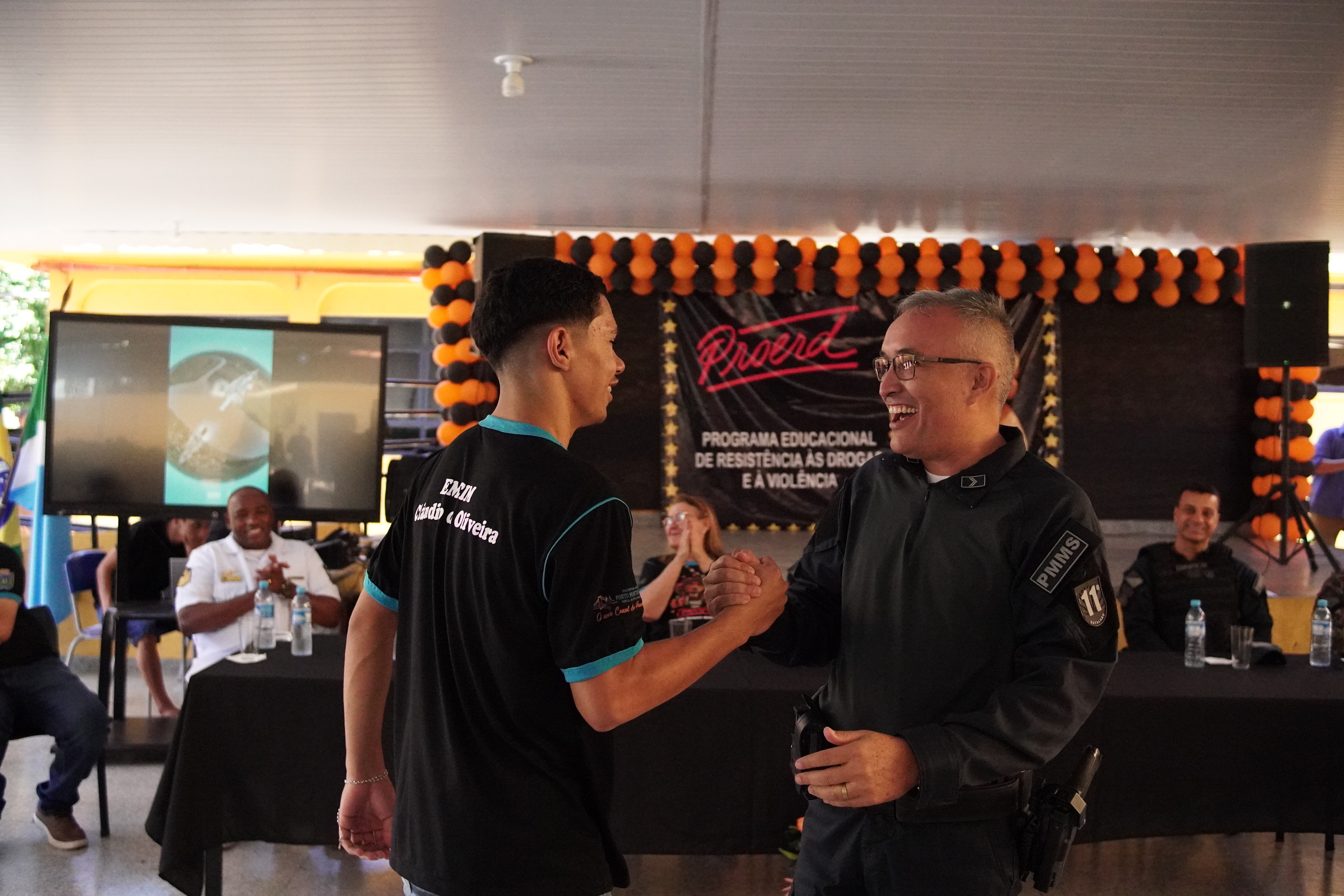 PORTO MURTINHO REALIZA FORMATURA DO PROERD 2025 NA ESCOLA MUNICIPAL CÍVICO-MILITAR CLÁUDIO DE OLIVEIRA PORTO MURTINHO REALIZA FORMATURA DO PROERD 2025 NA ESCOLA MUNICIPAL CÍVICO-MILITAR CLÁUDIO DE OLIVEIRA