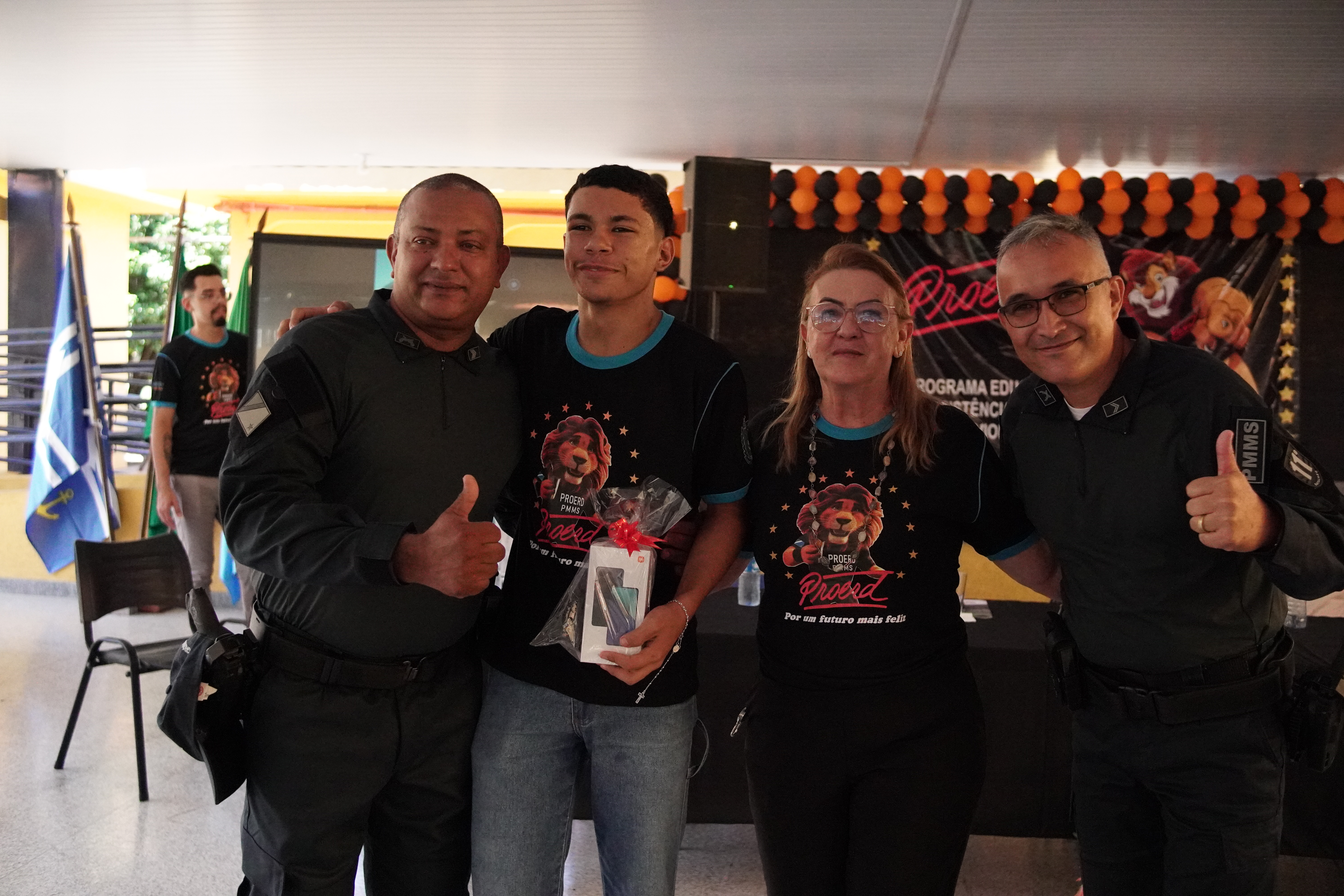 PORTO MURTINHO REALIZA FORMATURA DO PROERD 2025 NA ESCOLA MUNICIPAL CÍVICO-MILITAR CLÁUDIO DE OLIVEIRA PORTO MURTINHO REALIZA FORMATURA DO PROERD 2025 NA ESCOLA MUNICIPAL CÍVICO-MILITAR CLÁUDIO DE OLIVEIRA