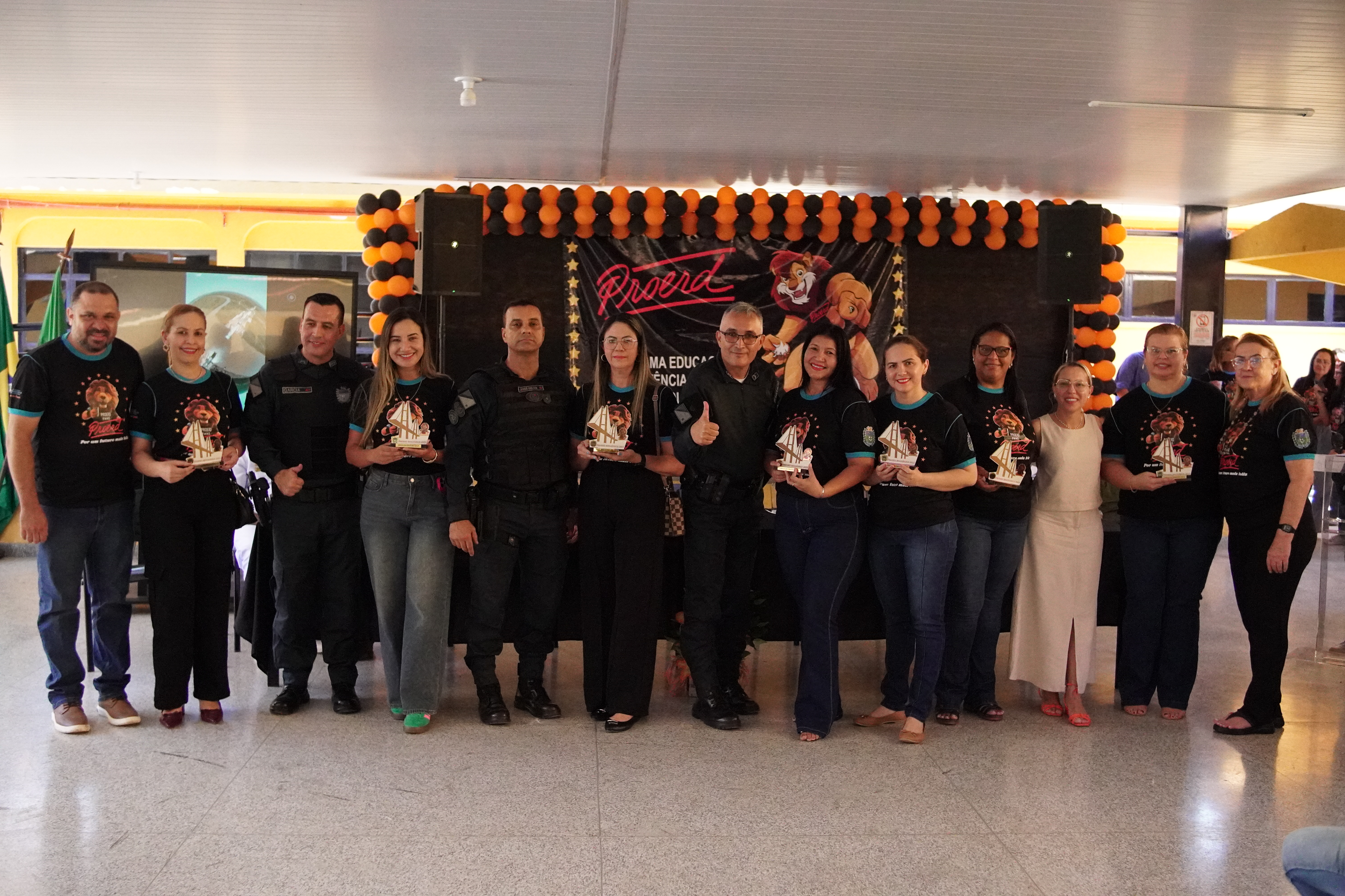 PORTO MURTINHO REALIZA FORMATURA DO PROERD 2025 NA ESCOLA MUNICIPAL CÍVICO-MILITAR CLÁUDIO DE OLIVEIRA PORTO MURTINHO REALIZA FORMATURA DO PROERD 2025 NA ESCOLA MUNICIPAL CÍVICO-MILITAR CLÁUDIO DE OLIVEIRA